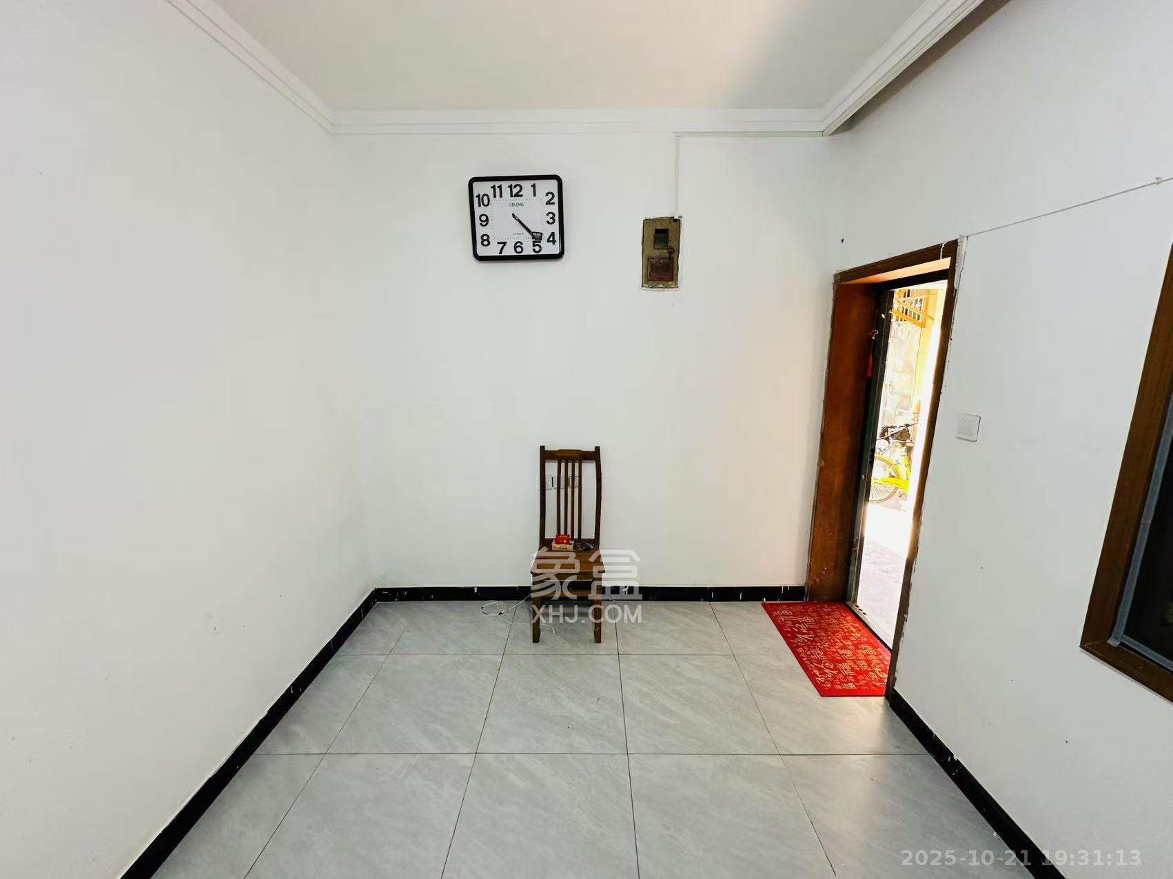 陡岭社区  2室1厅1卫    1500.0元/月