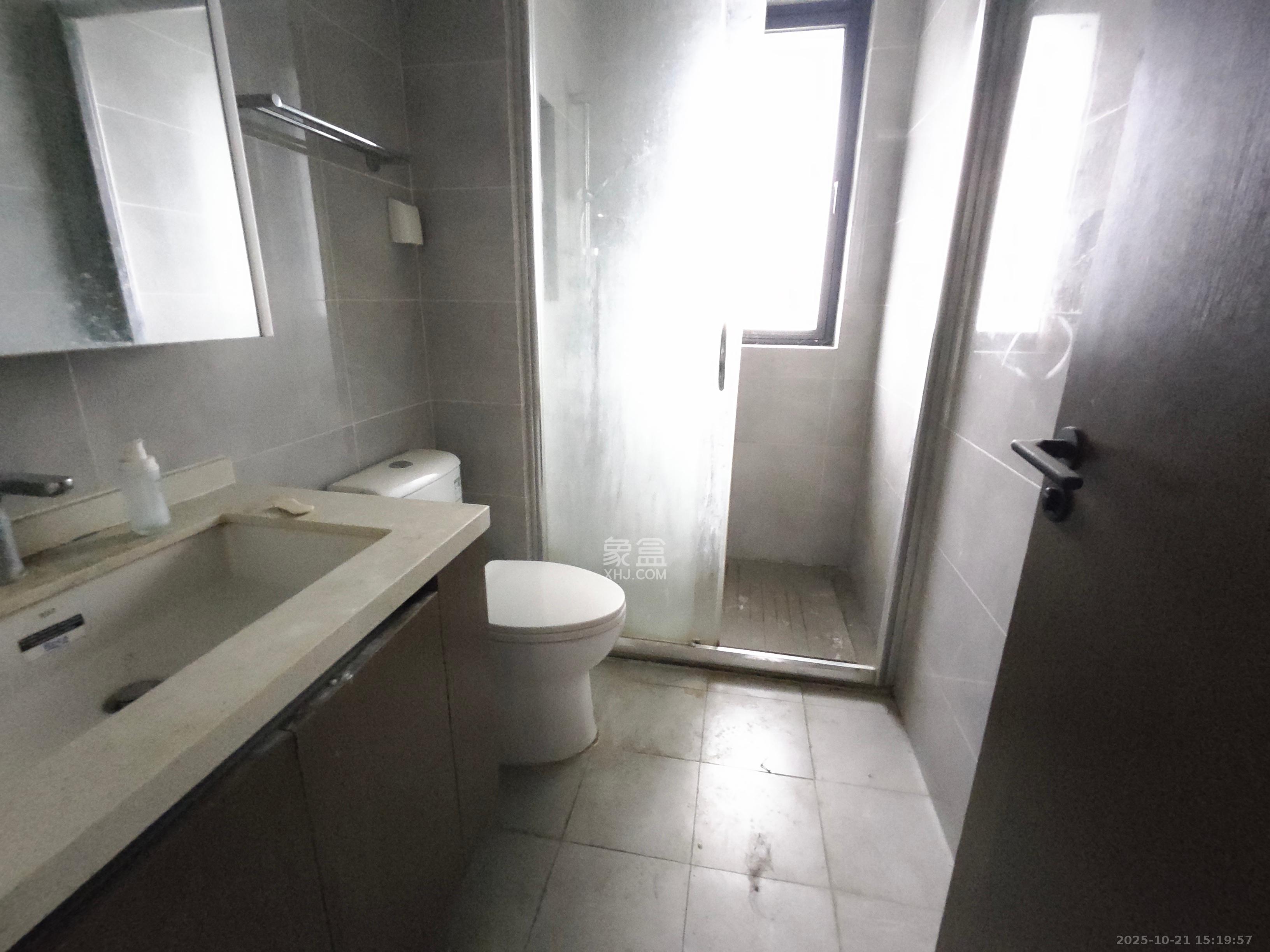 梦想麓隐天境  4室2厅2卫    3500.0元/月室内图