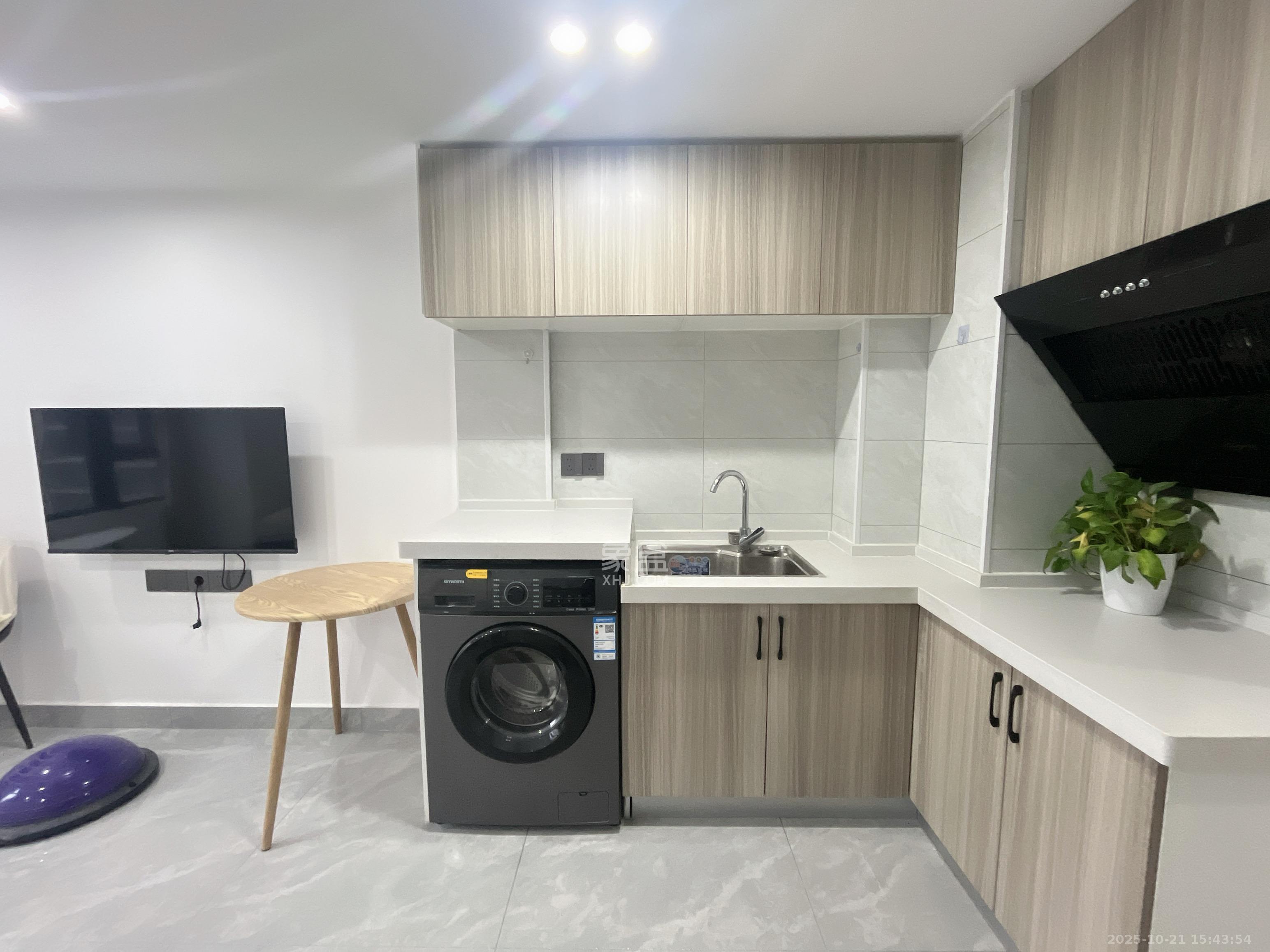 中海阅溪府  2室1厅1卫    2100.0元/月室内图