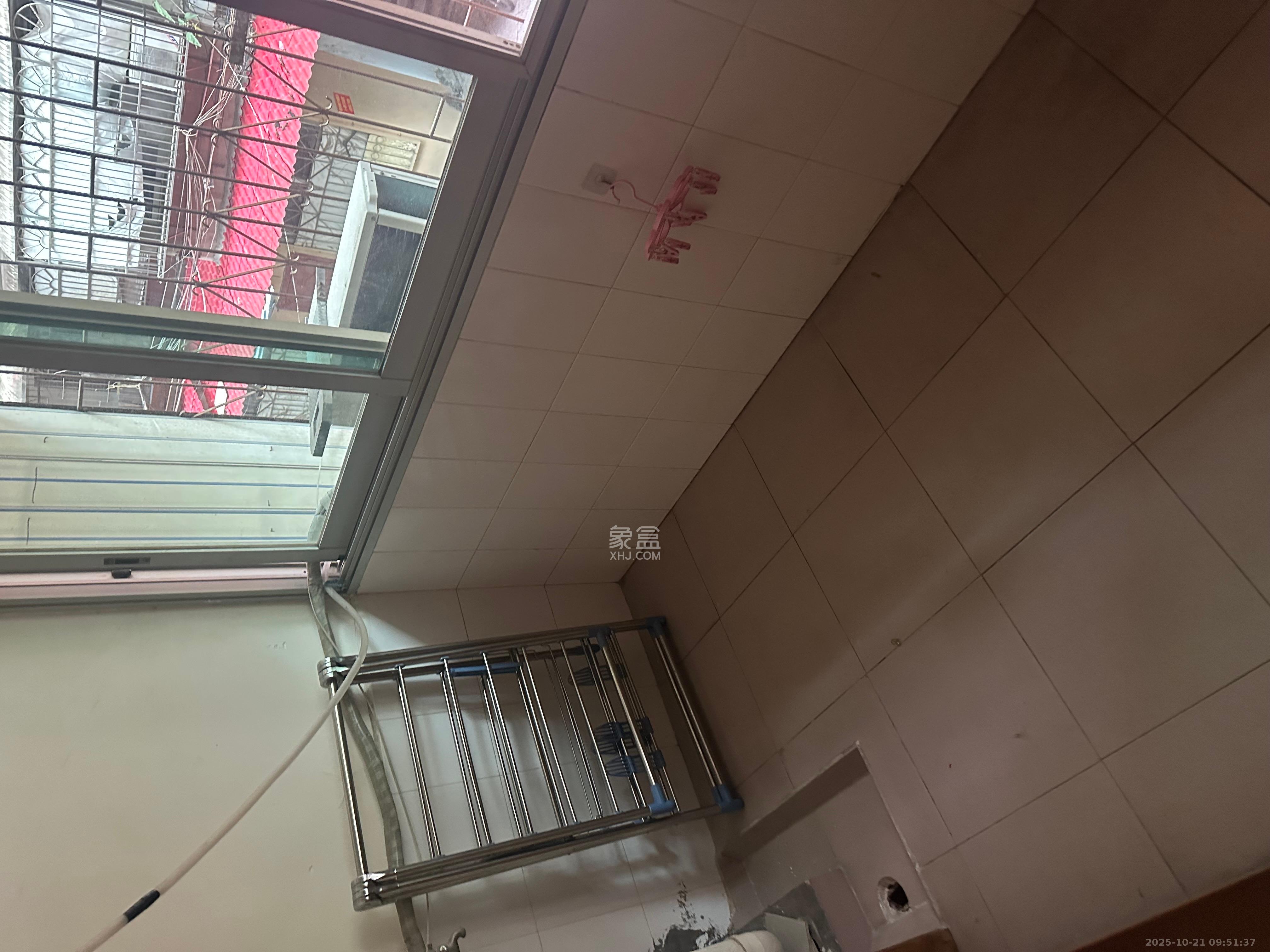 民政局宿舍  1室1厅1卫    1500.0元/月室内图