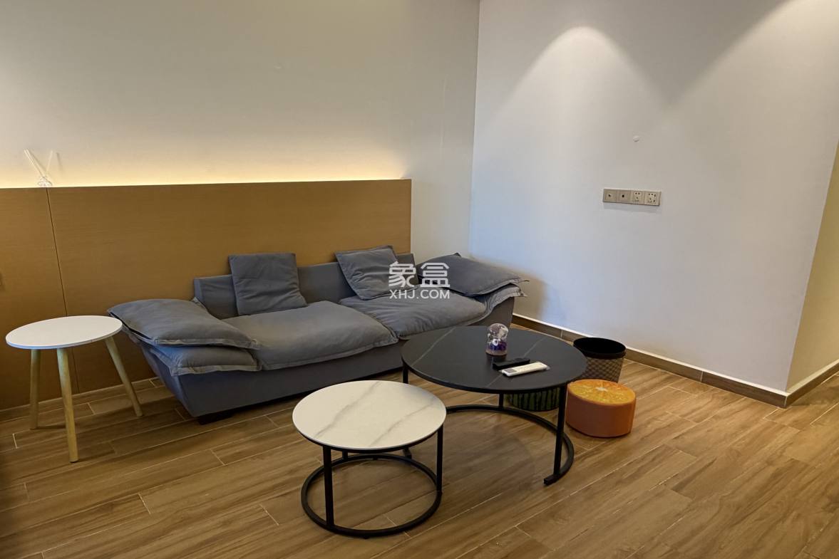 海航豪庭南苑  1室0厅1卫    2600.0元/月 海航豪庭南苑  1室0厅1卫    2600.0元/月室内图