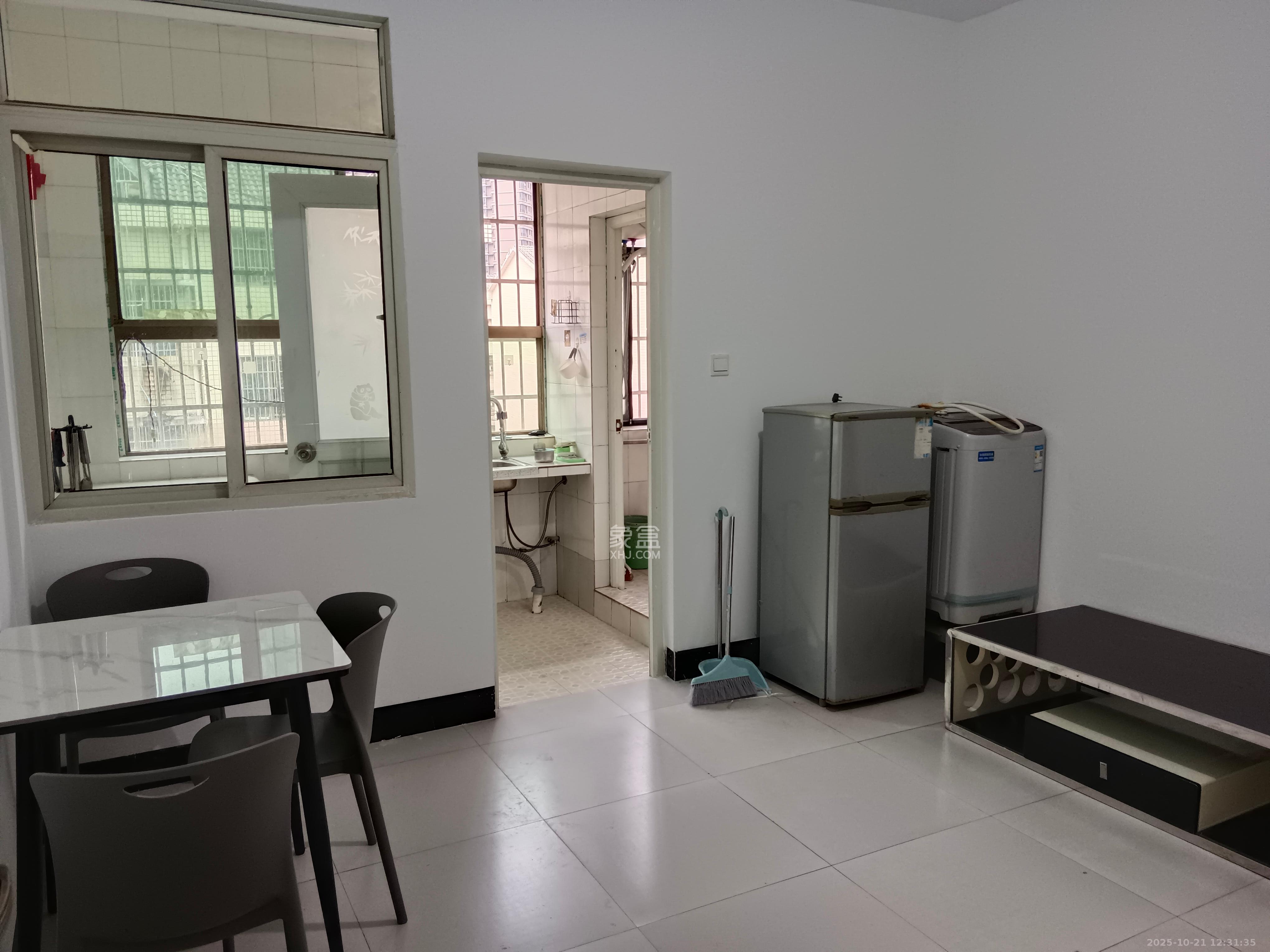 高岭小区  1室1厅1卫    1100.0元/月