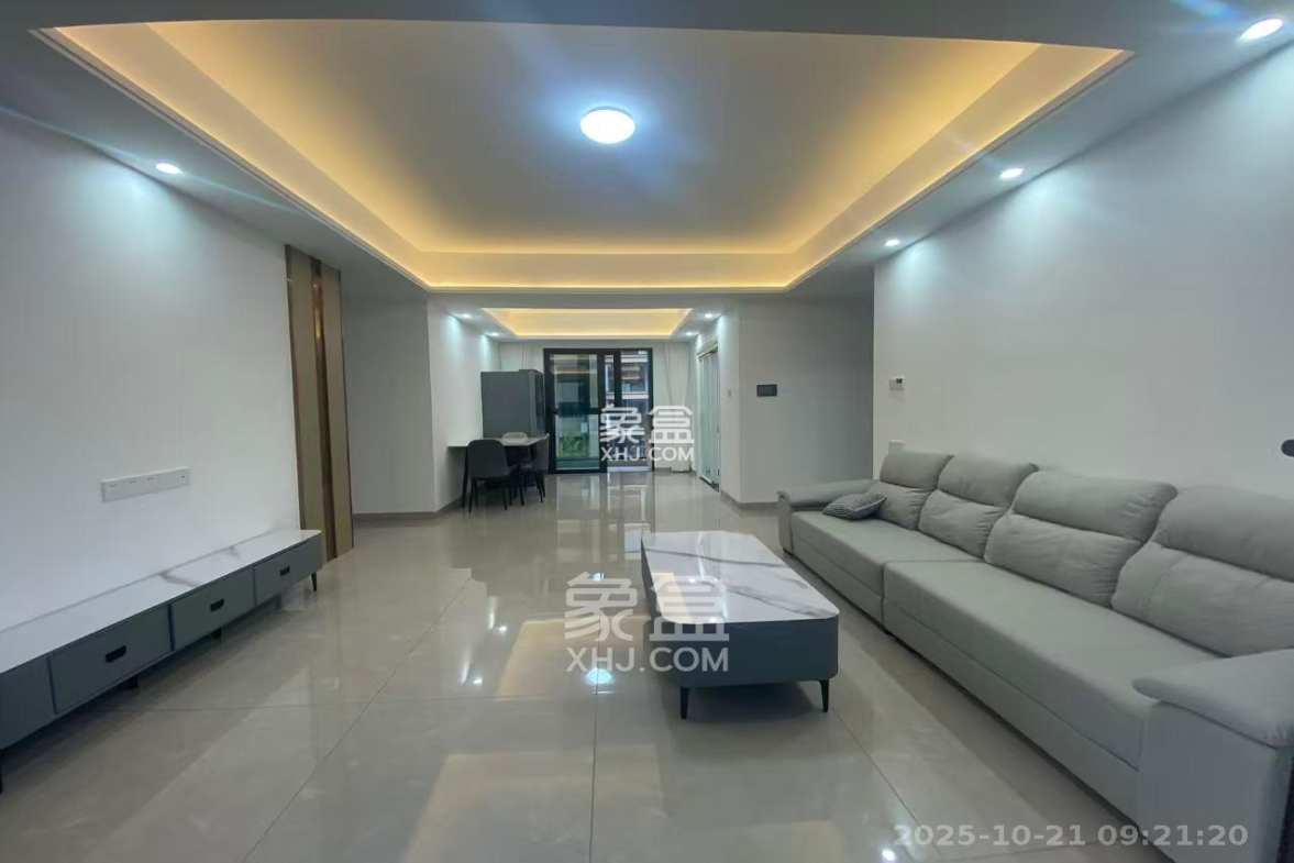 春晖花园 4室2厅2卫 2500.0元/月 春晖花园 4室2厅2卫 2500.0元/月室内图