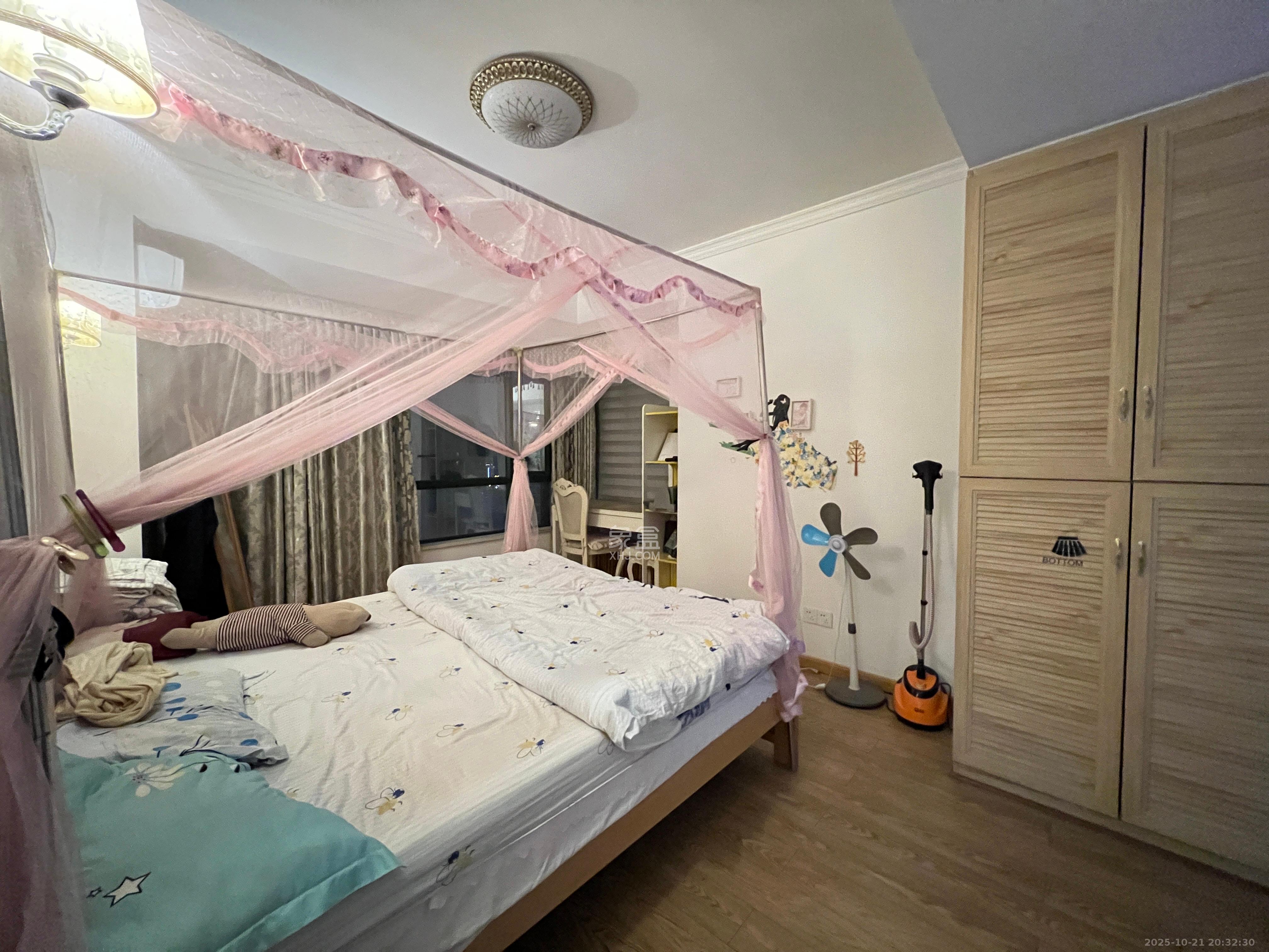 维一星城原山苑  4室2厅2卫    2450.0元/月 维一星城原山苑  4室2厅2卫    2450.0元/月室内图