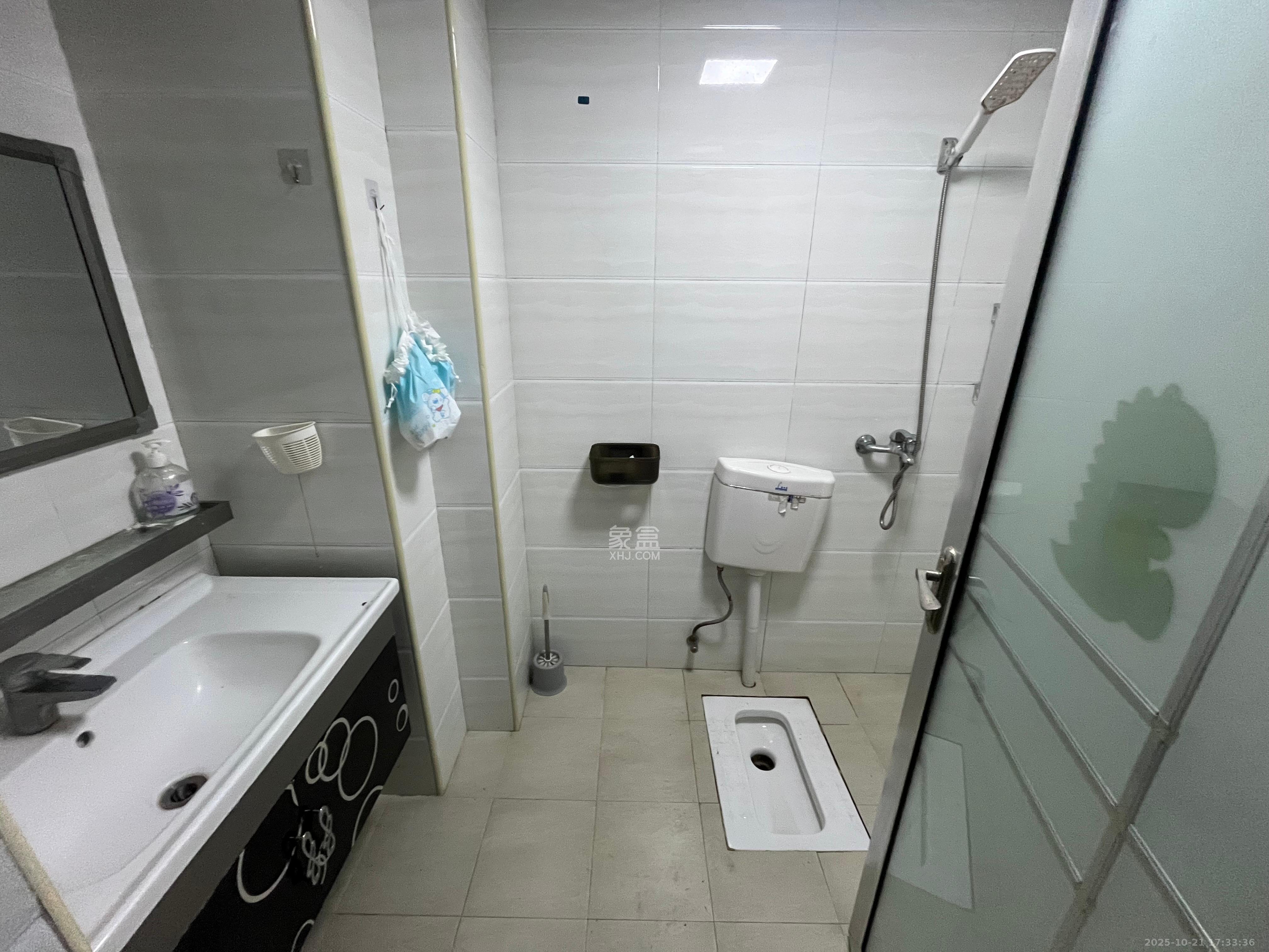 芒果天地(芒果雅苑)  1室1厅1卫    1300.0元/月 芒果天地(芒果雅苑)  1室1厅1卫    1300.0元/月室内图