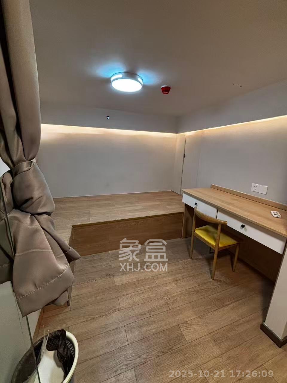 时代年华  2室1厅2卫    1800.0元/月室内图