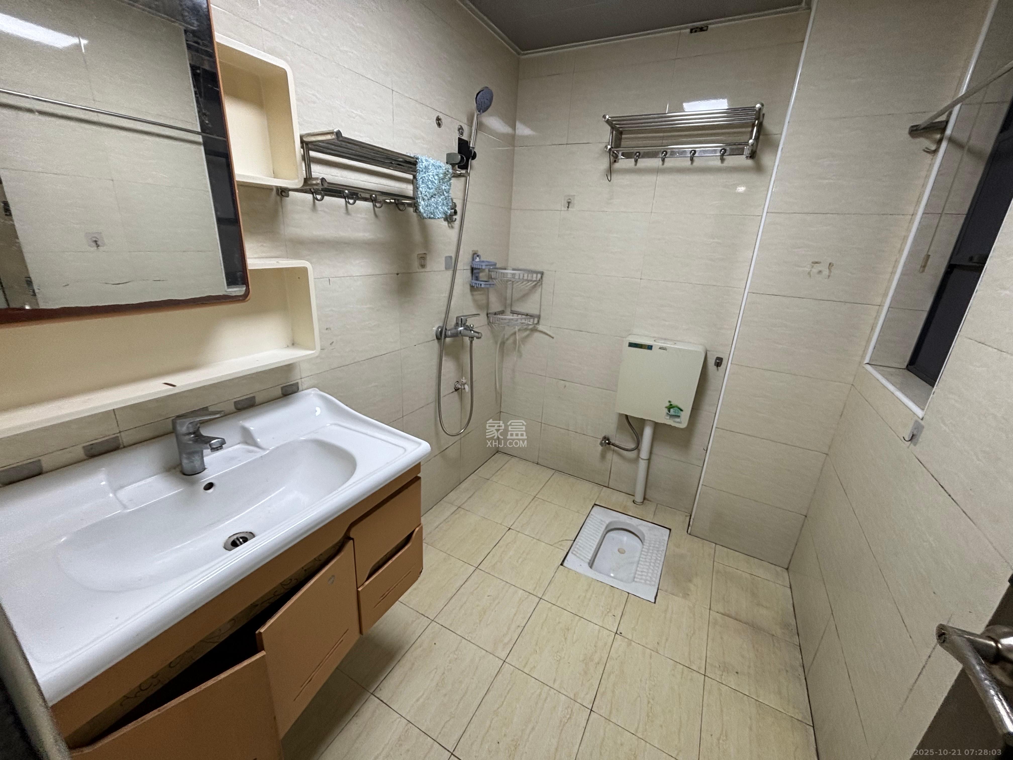 东岸城邦 2室1厅1卫 1700.0元/月 东岸城邦 2室1厅1卫 1700.0元/月室内图