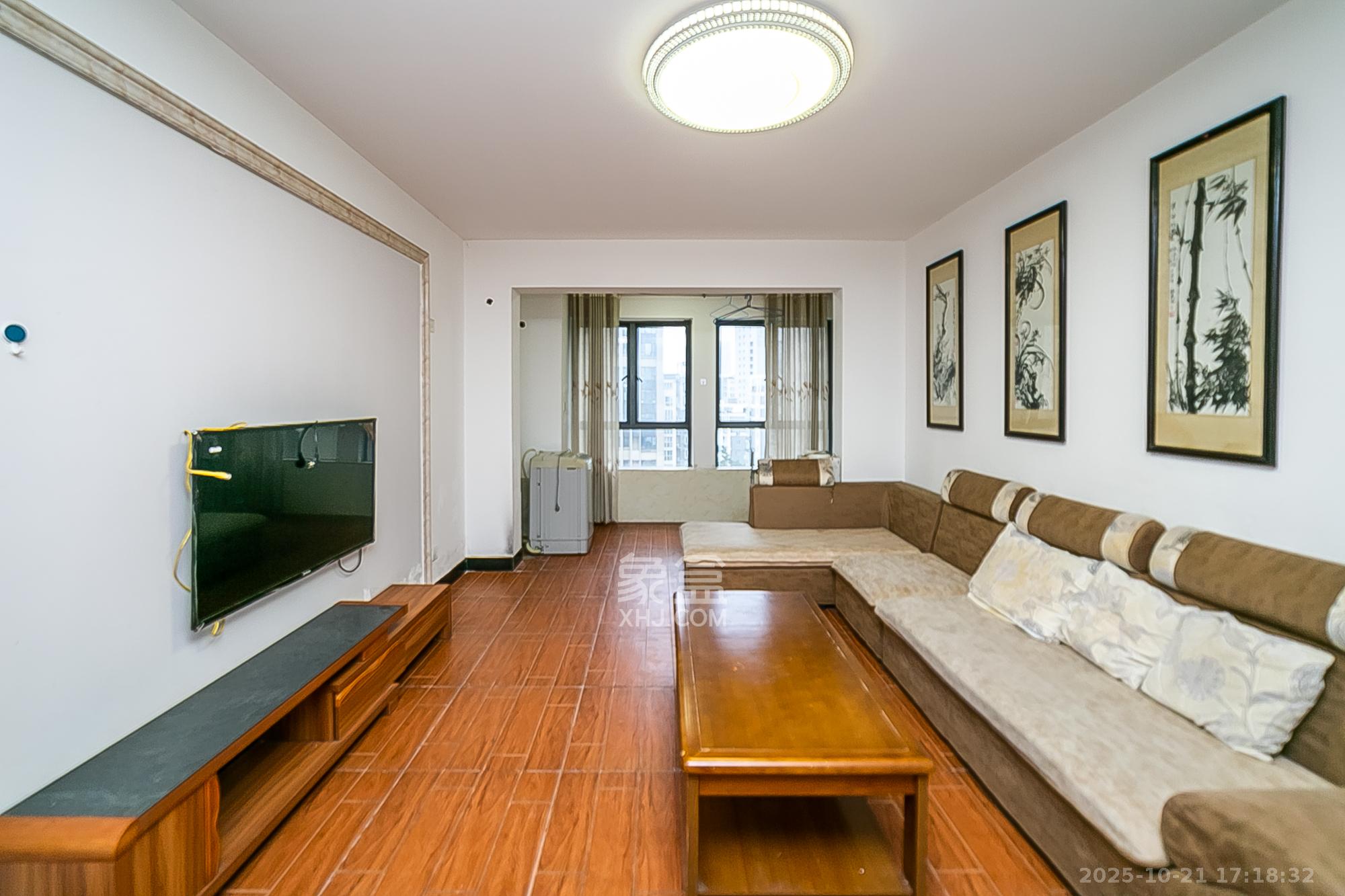 天鸿天府（天鸿中央大院）  4室2厅1卫    120.0万