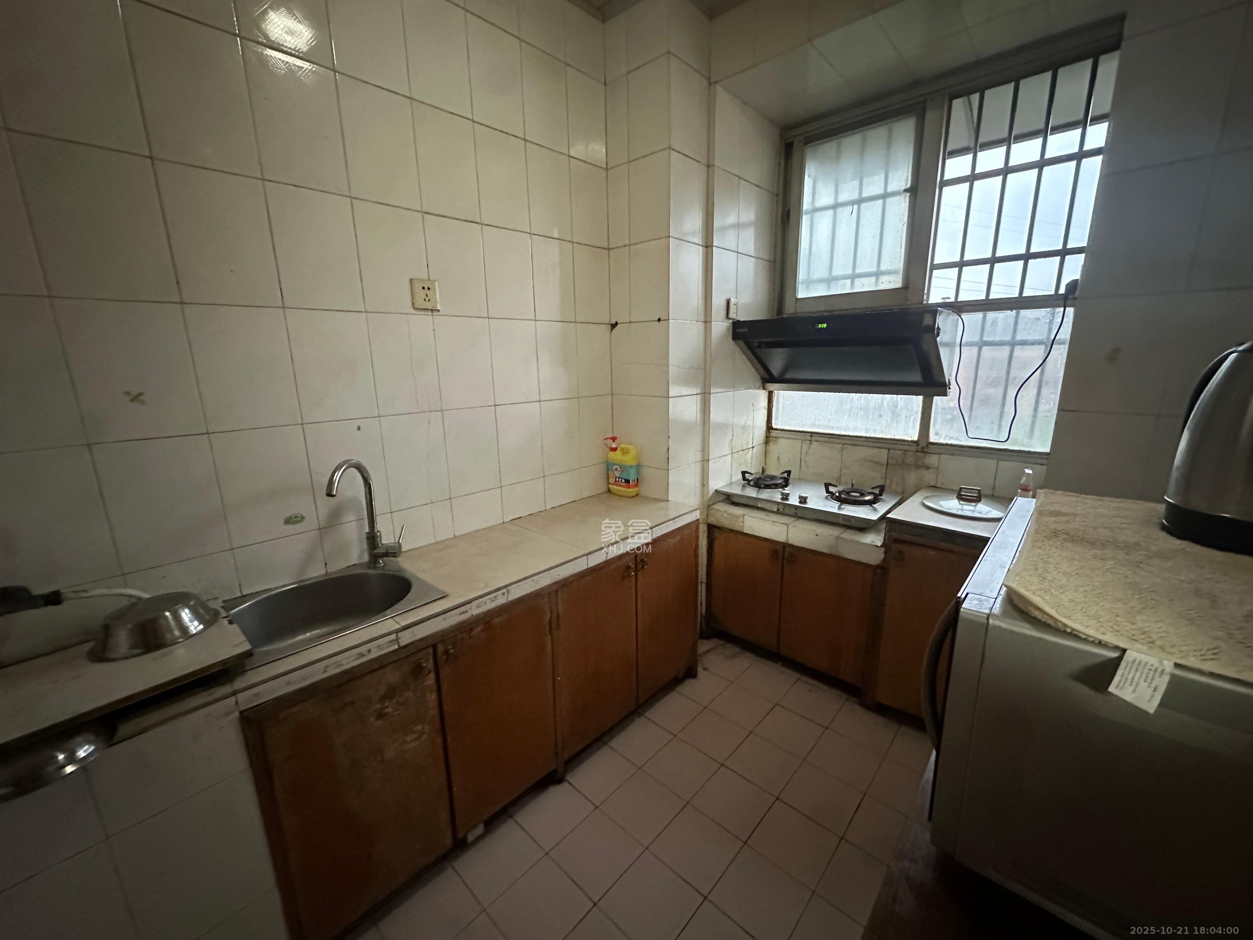 长华小区 3室2厅1卫 1500.0元/月 长华小区 3室2厅1卫 1500.0元/月室内图