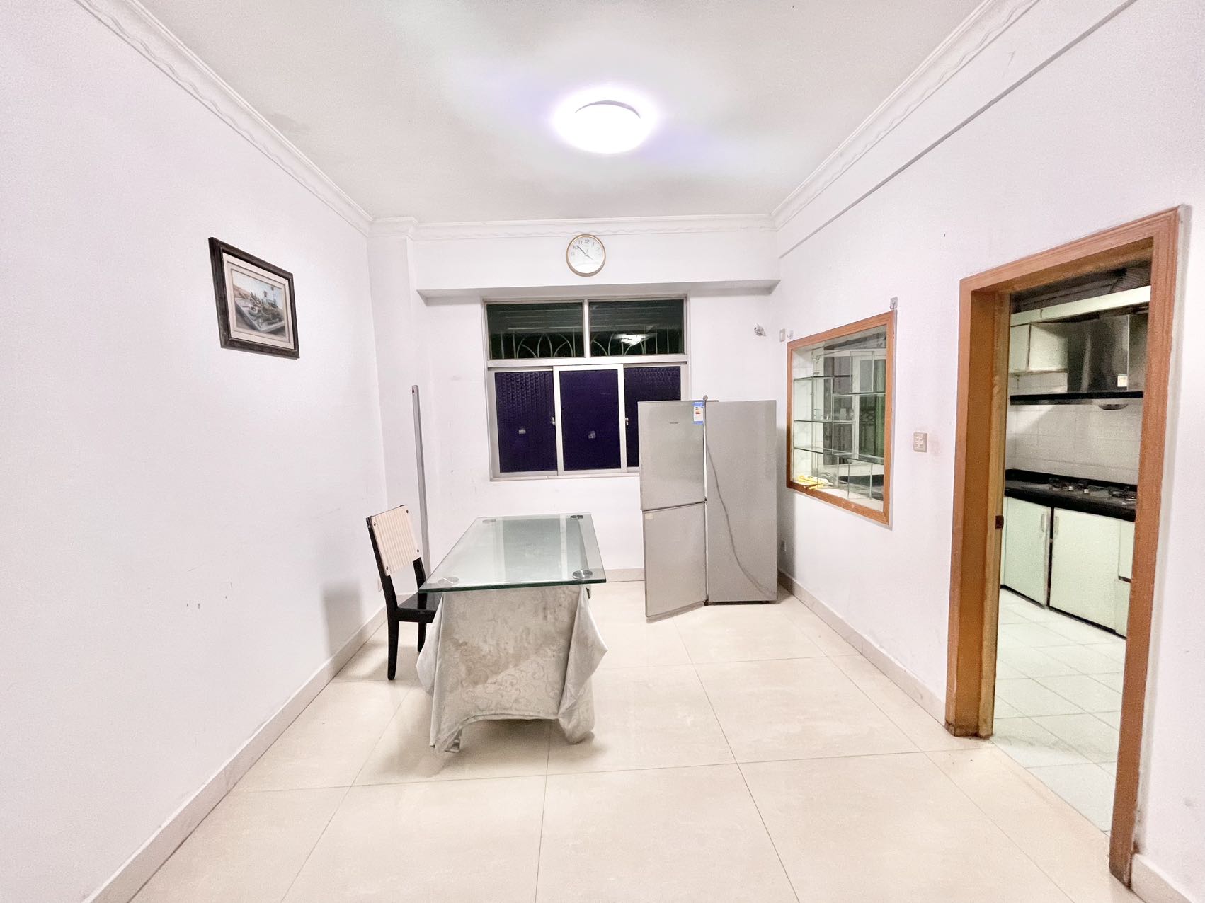 逸海楼 3室2厅2卫 2600.0元/月 逸海楼 3室2厅2卫 2600.0元/月室内图