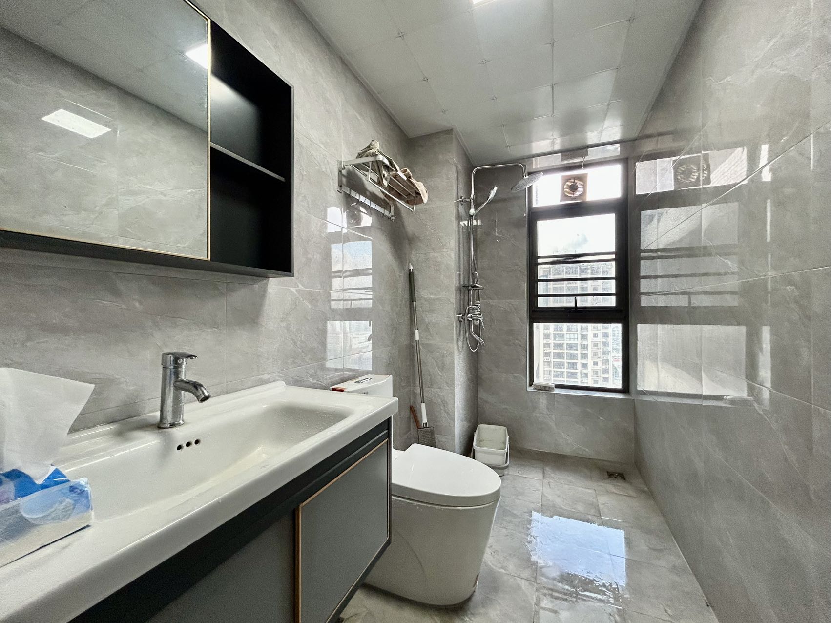 金城新天地  3室2厅1卫    3700.0元/月室内图