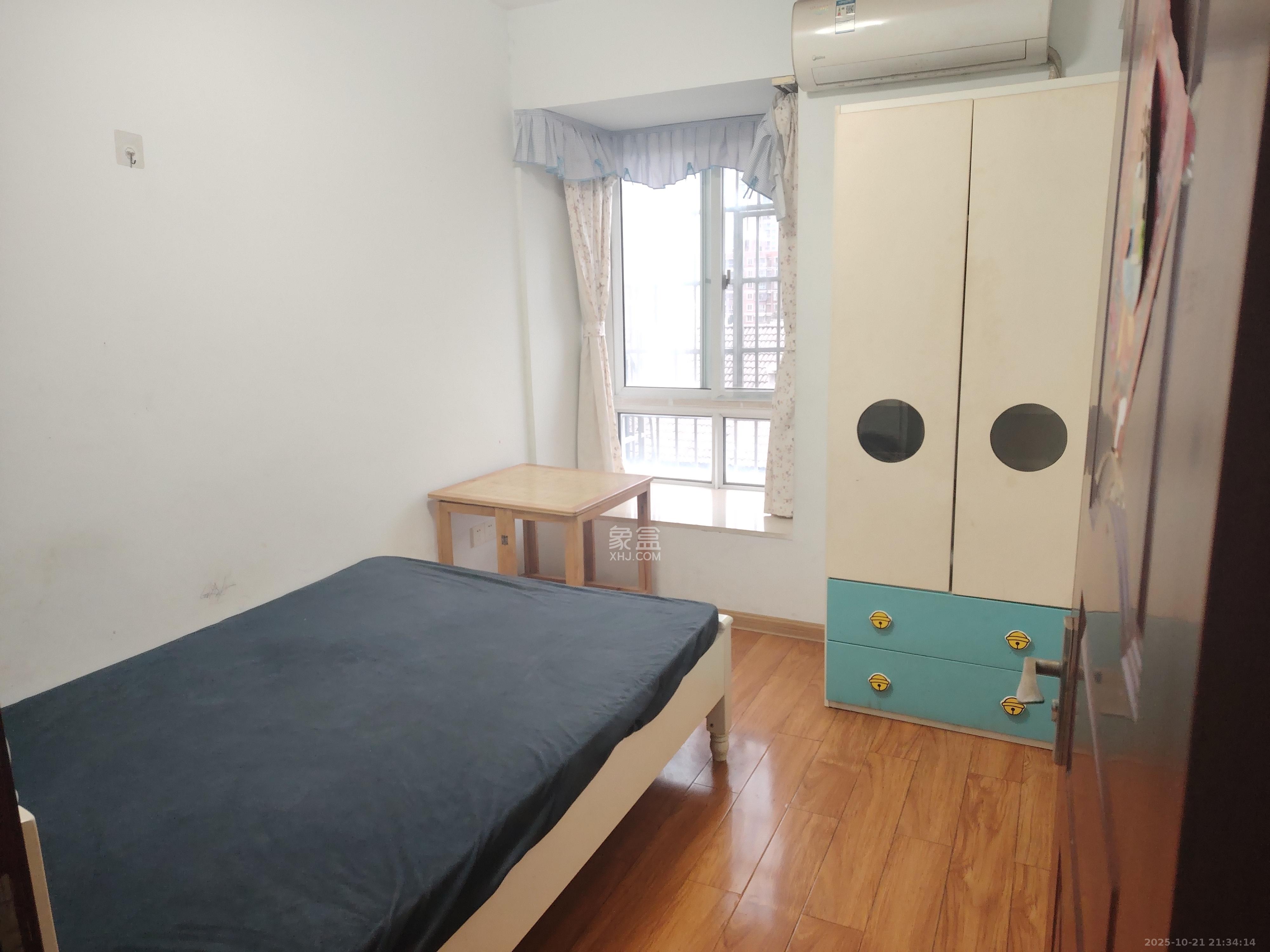 山水庭院  2室2厅1卫    1700.0元/月 山水庭院  2室2厅1卫    1700.0元/月室内图