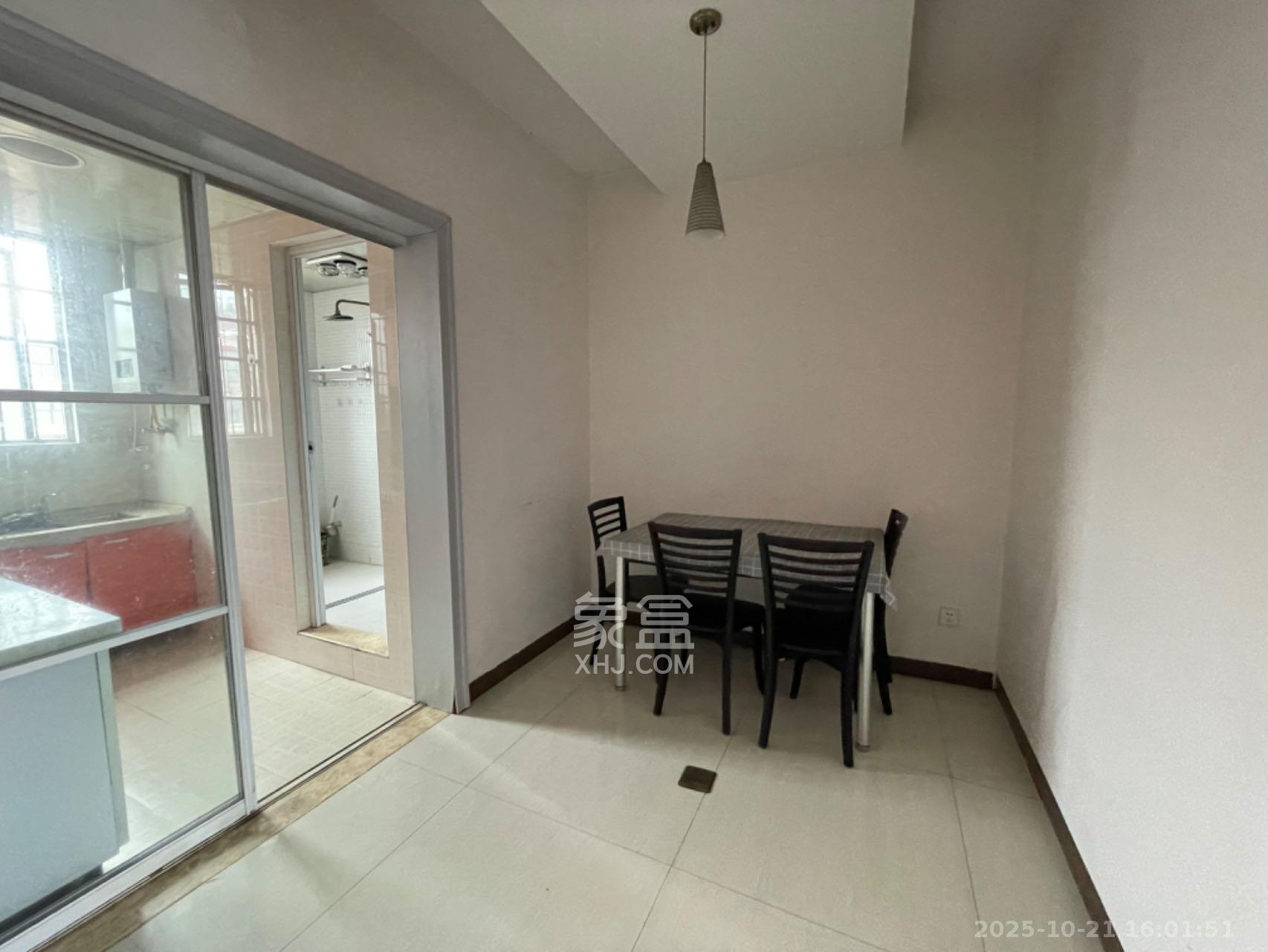 天城尚品  2室1厅1卫    1800.0元/月室内图