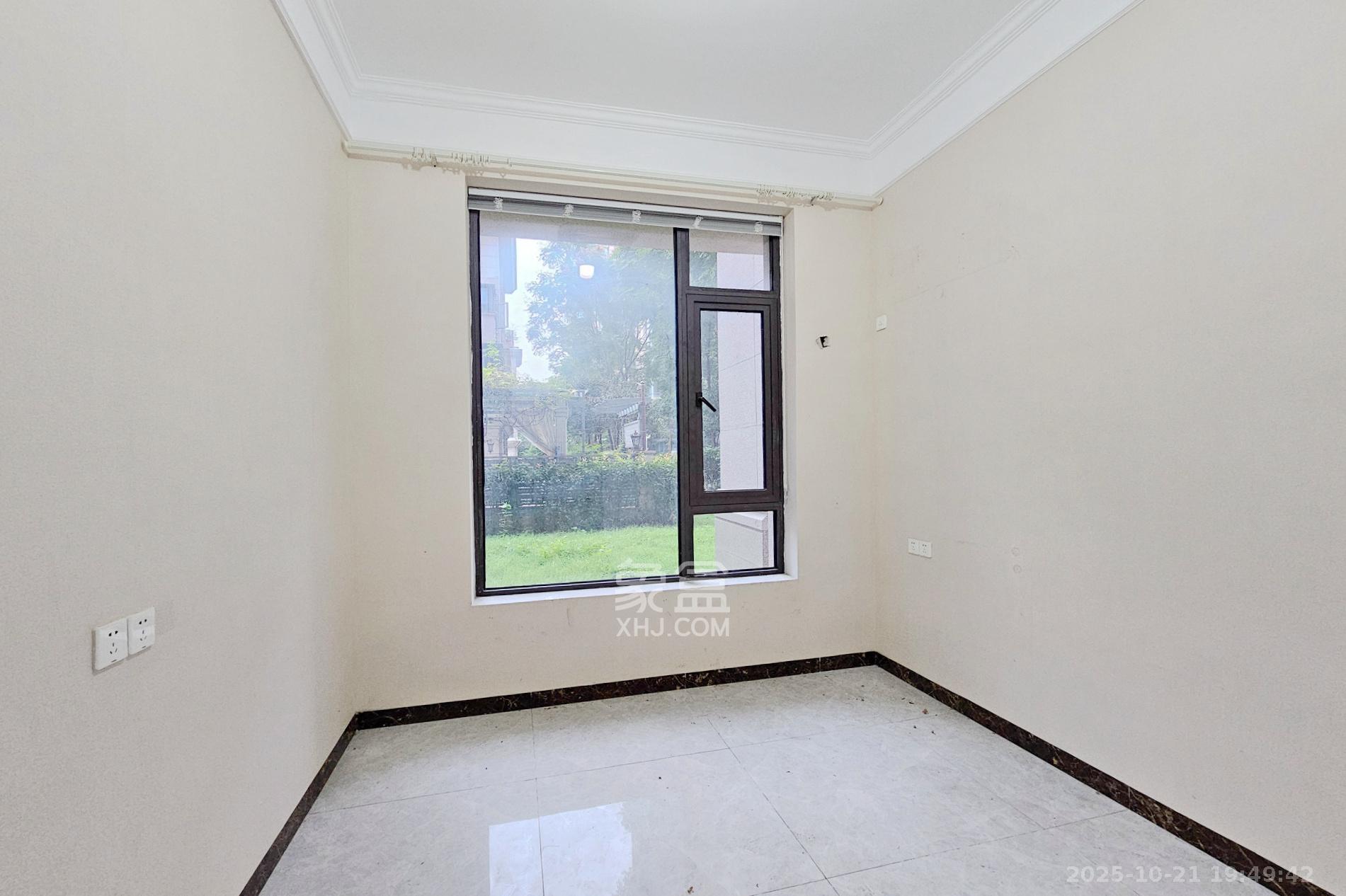 明昇壹城（明昇时代广场）一期  4室2厅2卫    268.0万卧室