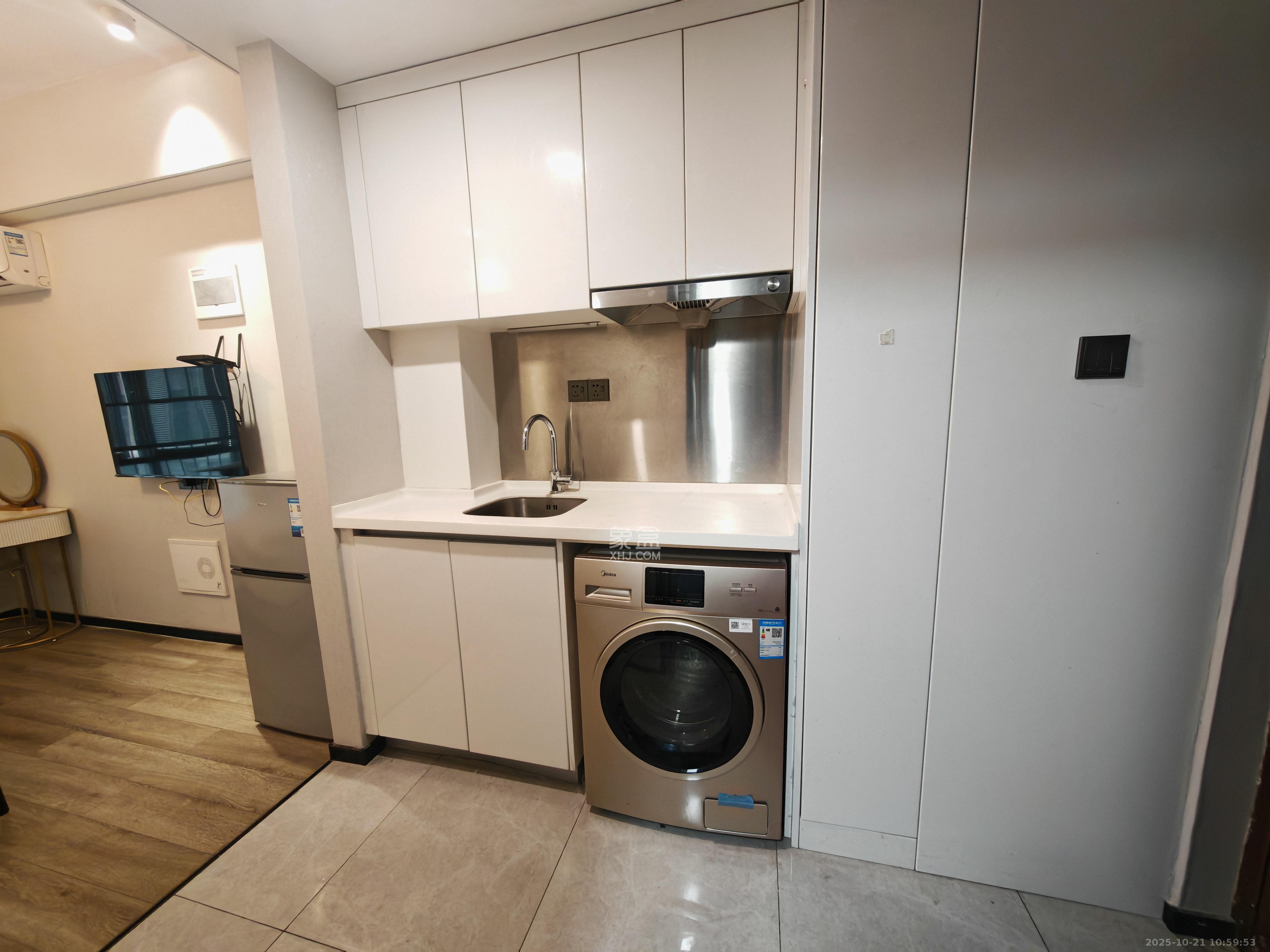 梅溪悦章  1室1厅1卫    1600.0元/月室内图