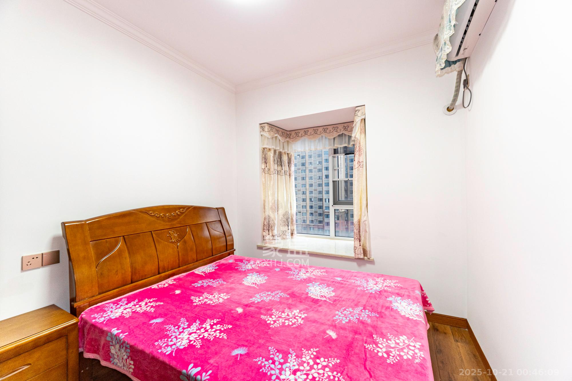 荣盛花语城  3室2厅1卫    66.0万卧室