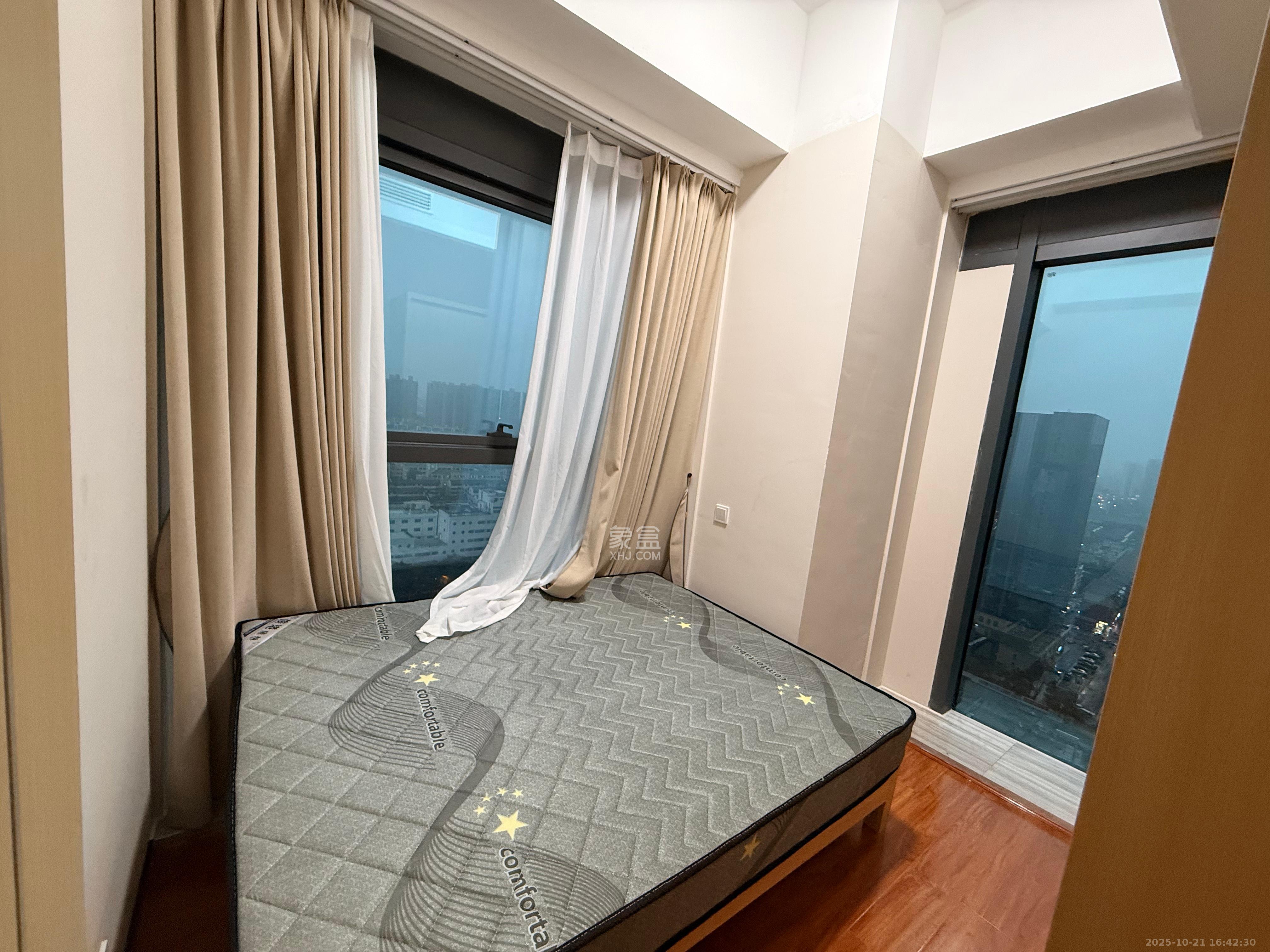 恒大珺悦府 2室2厅1卫 2300.0元/月 恒大珺悦府 2室2厅1卫 2300.0元/月室内图