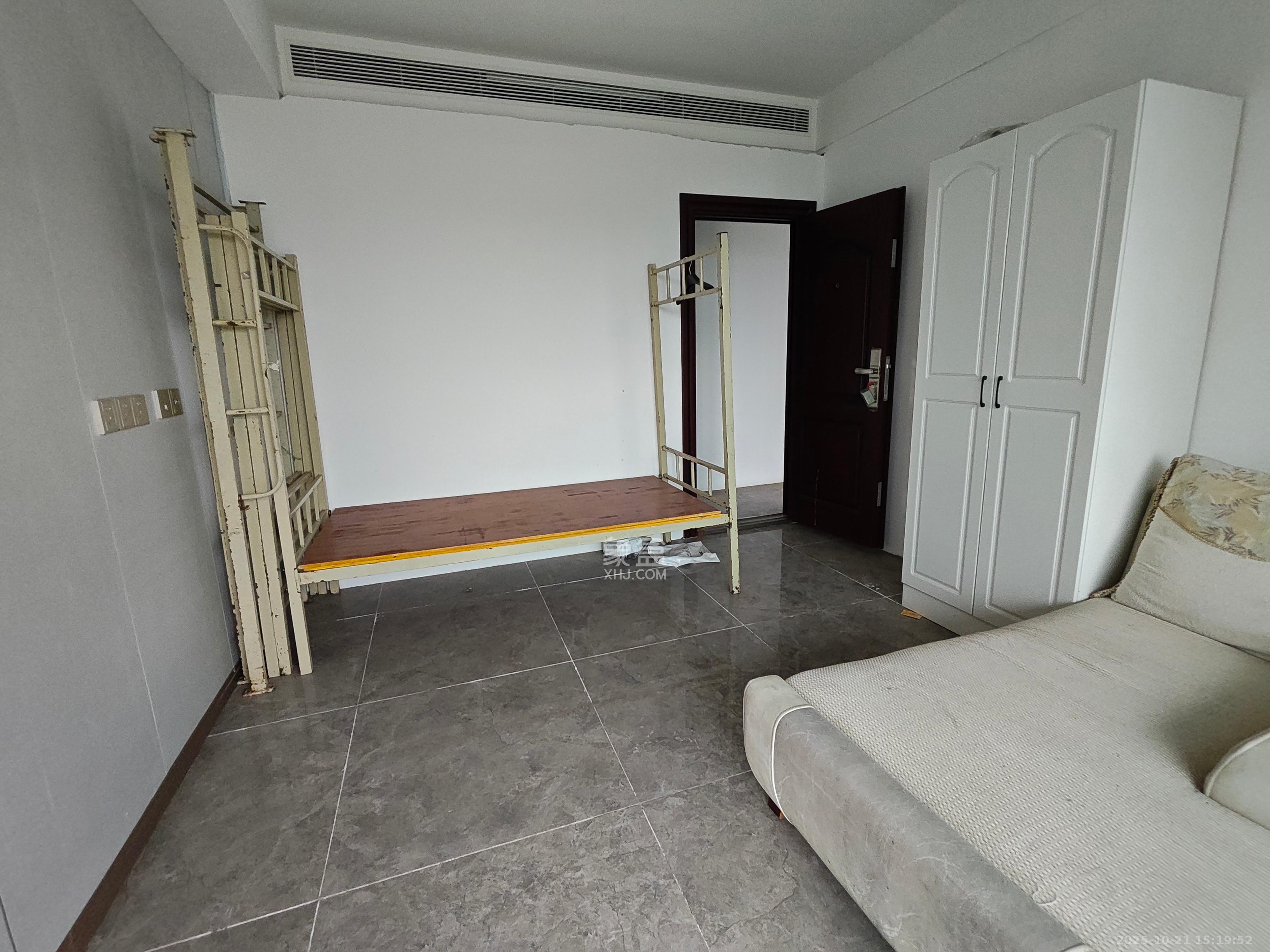 梦想麓隐天境  4室2厅2卫    3500.0元/月室内图