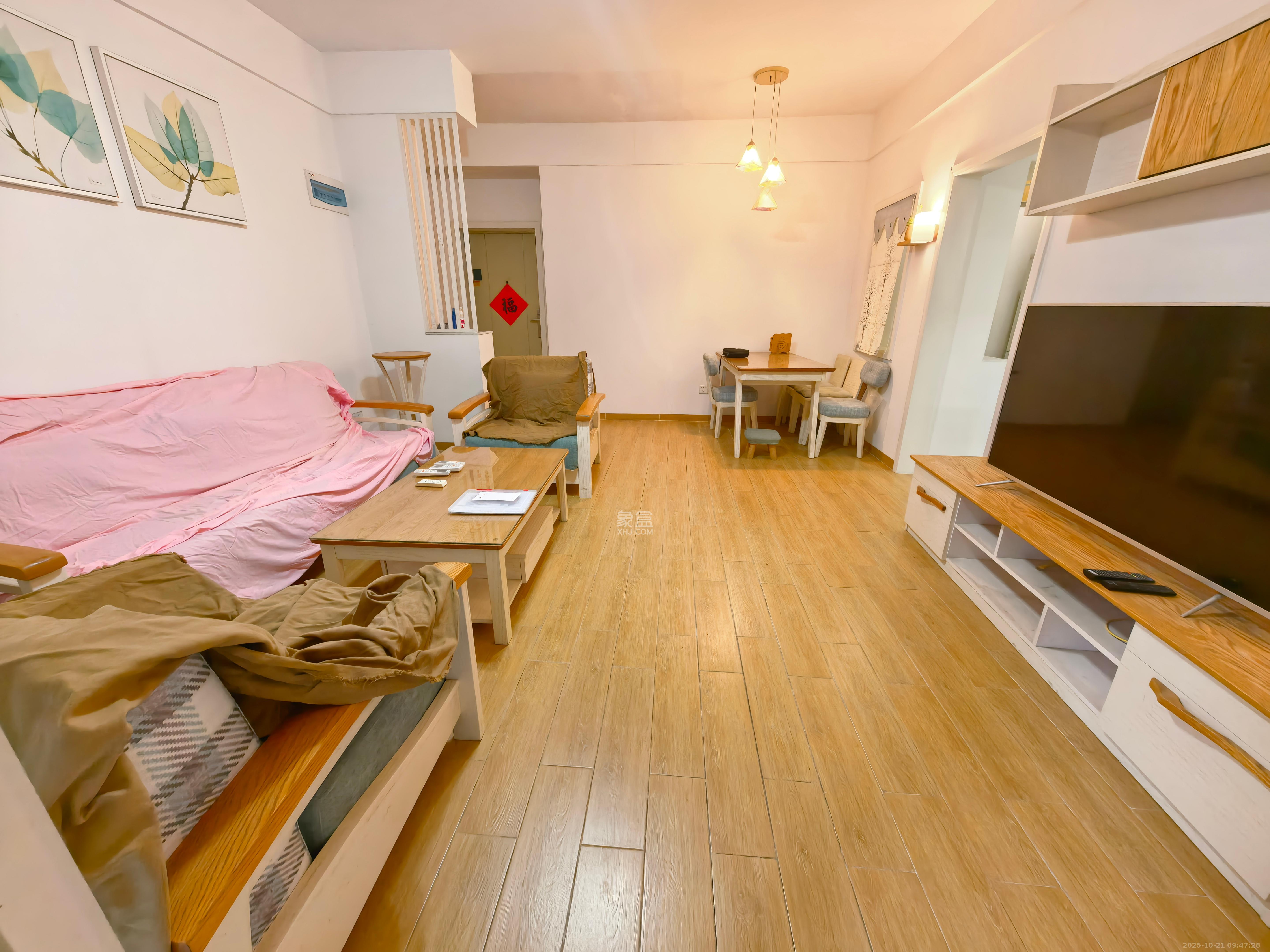 一心花苑  2室1厅1卫    2600.0元/月 一心花苑  2室1厅1卫    2600.0元/月