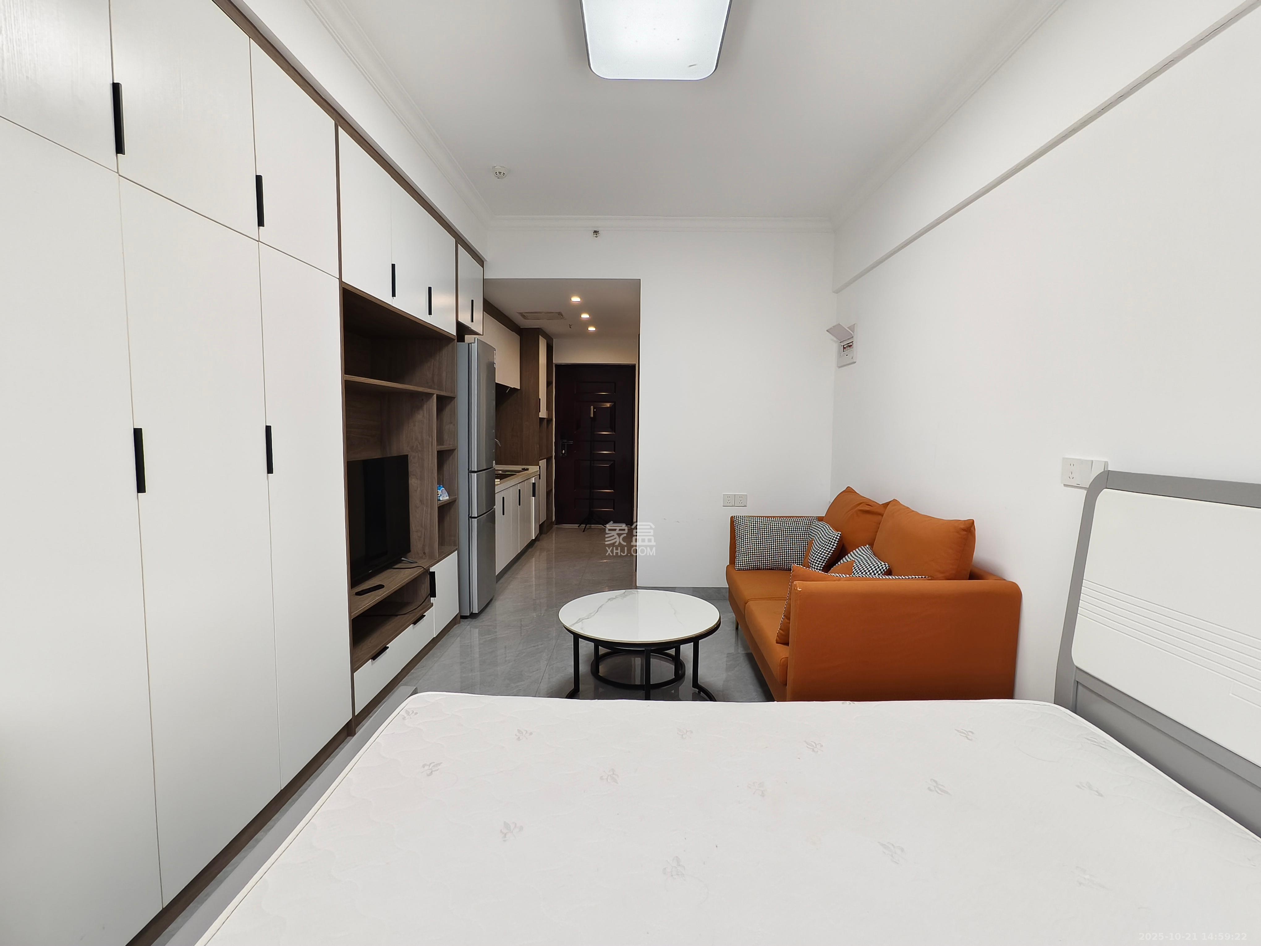 保利天禧EF区  1室1厅1卫    1600.0元/月 保利天禧EF区  1室1厅1卫    1600.0元/月室内图