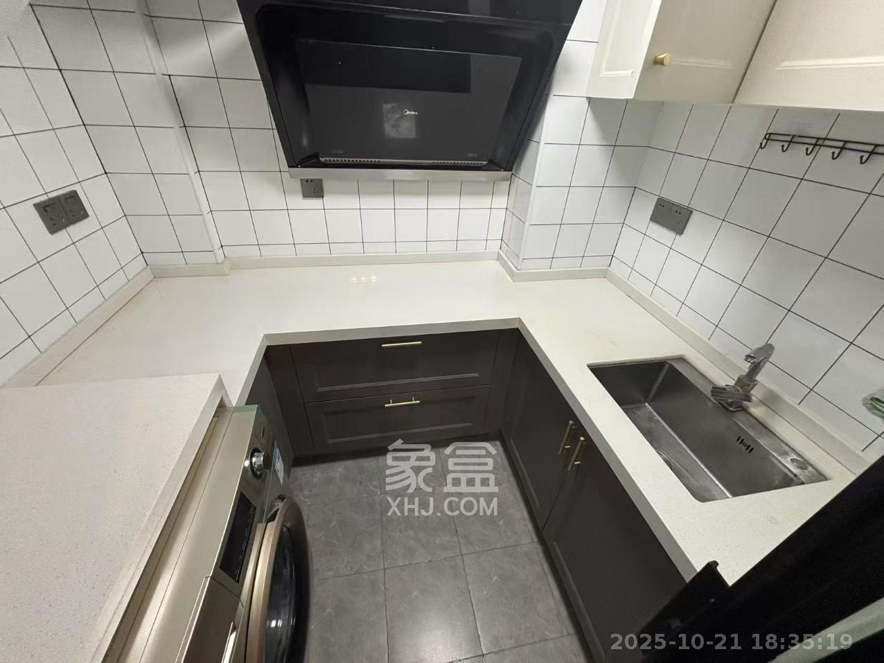 达美溪湖湾  1室1厅1卫    3000.0元/月 达美溪湖湾  1室1厅1卫    3000.0元/月室内图