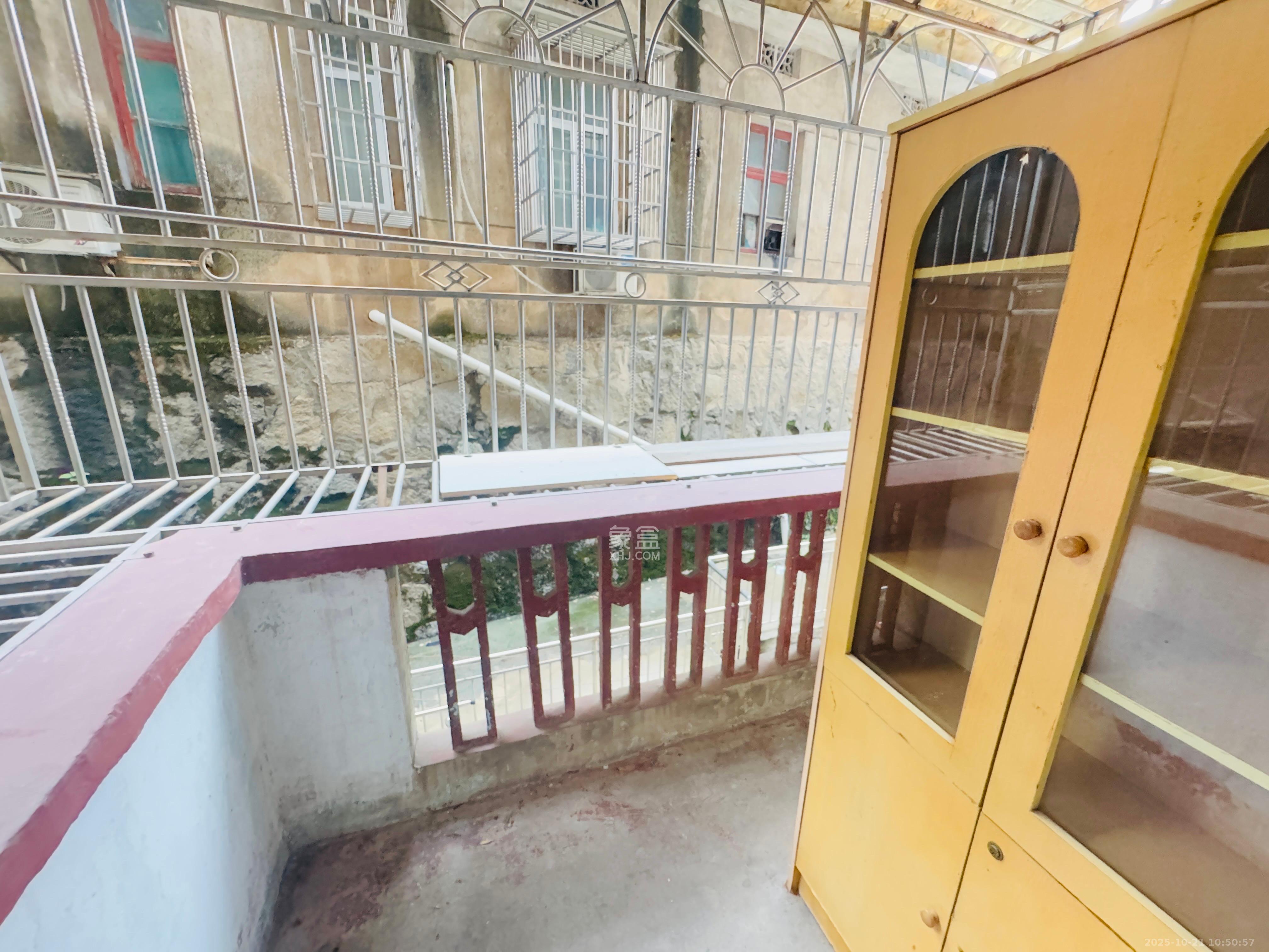 东瓜山一村  2室1厅1卫    900.0元/月室内图