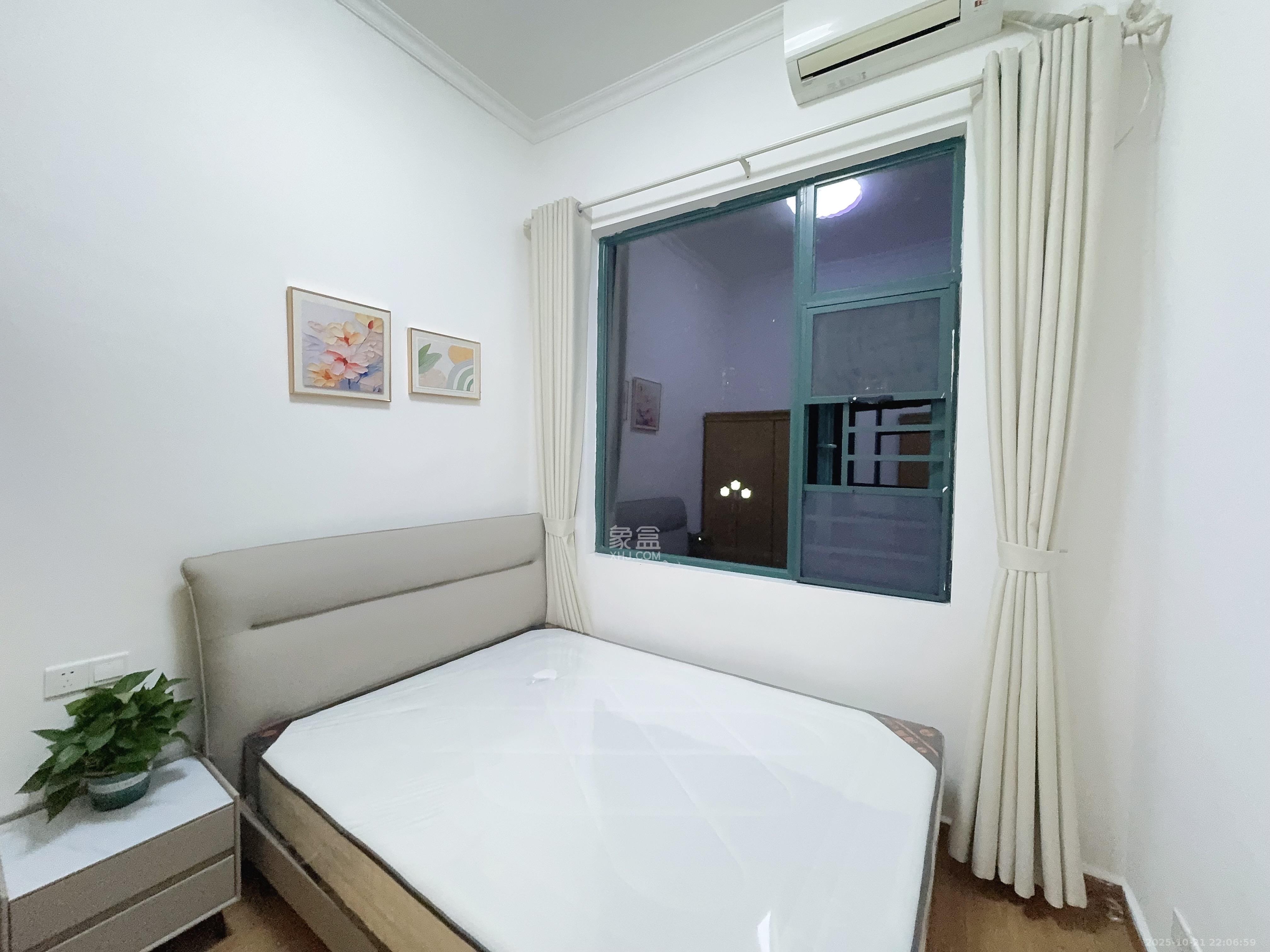 恒大翡翠华庭  3室2厅1卫    2800.0元/月 恒大翡翠华庭  3室2厅1卫    2800.0元/月室内图