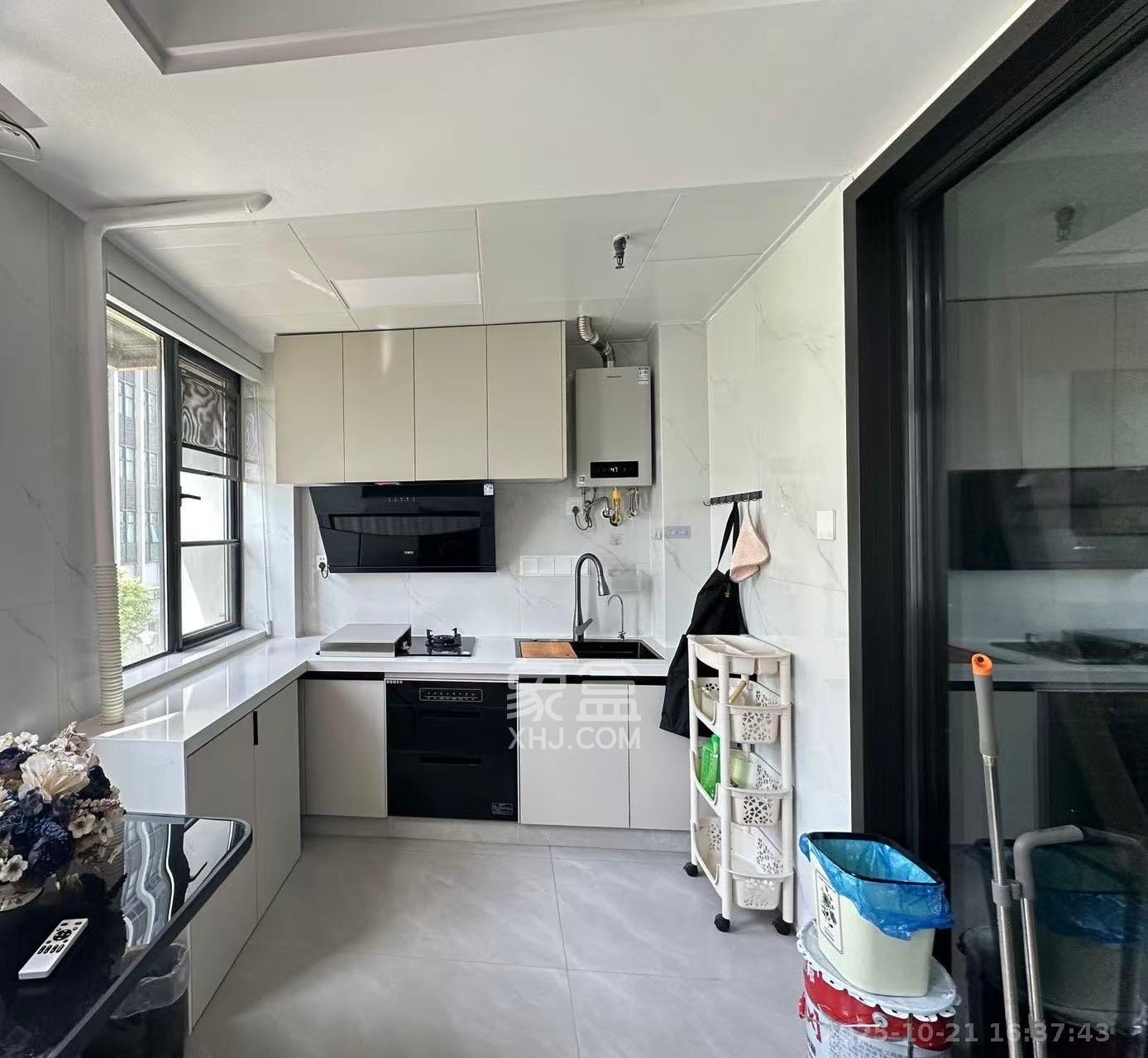 欧亚达国际广场  1室1厅1卫    2500.0元/月 欧亚达国际广场  1室1厅1卫    2500.0元/月室内图