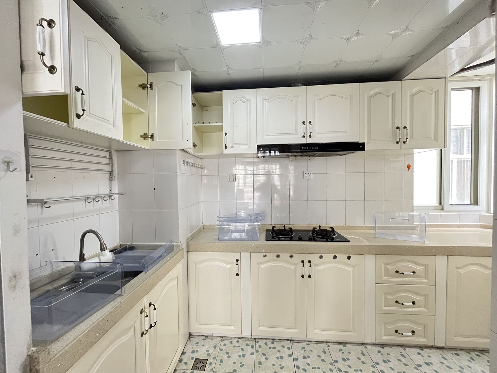 龙泉家园 2室1厅1卫 2600.0元/月 龙泉家园 2室1厅1卫 2600.0元/月室内图