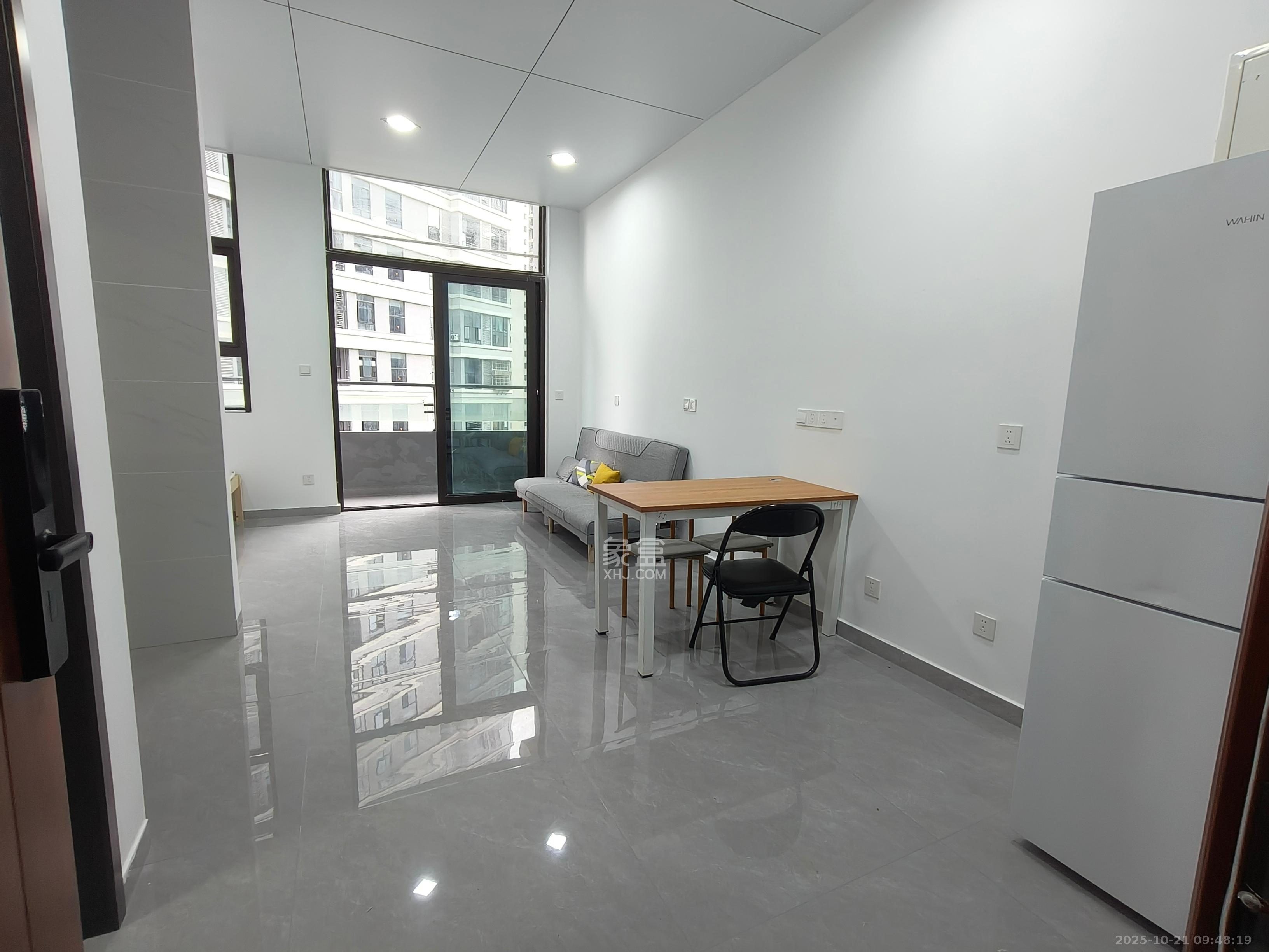 碧桂园星荟  1室1厅1卫    1400.0元/月 碧桂园星荟  1室1厅1卫    1400.0元/月室内图