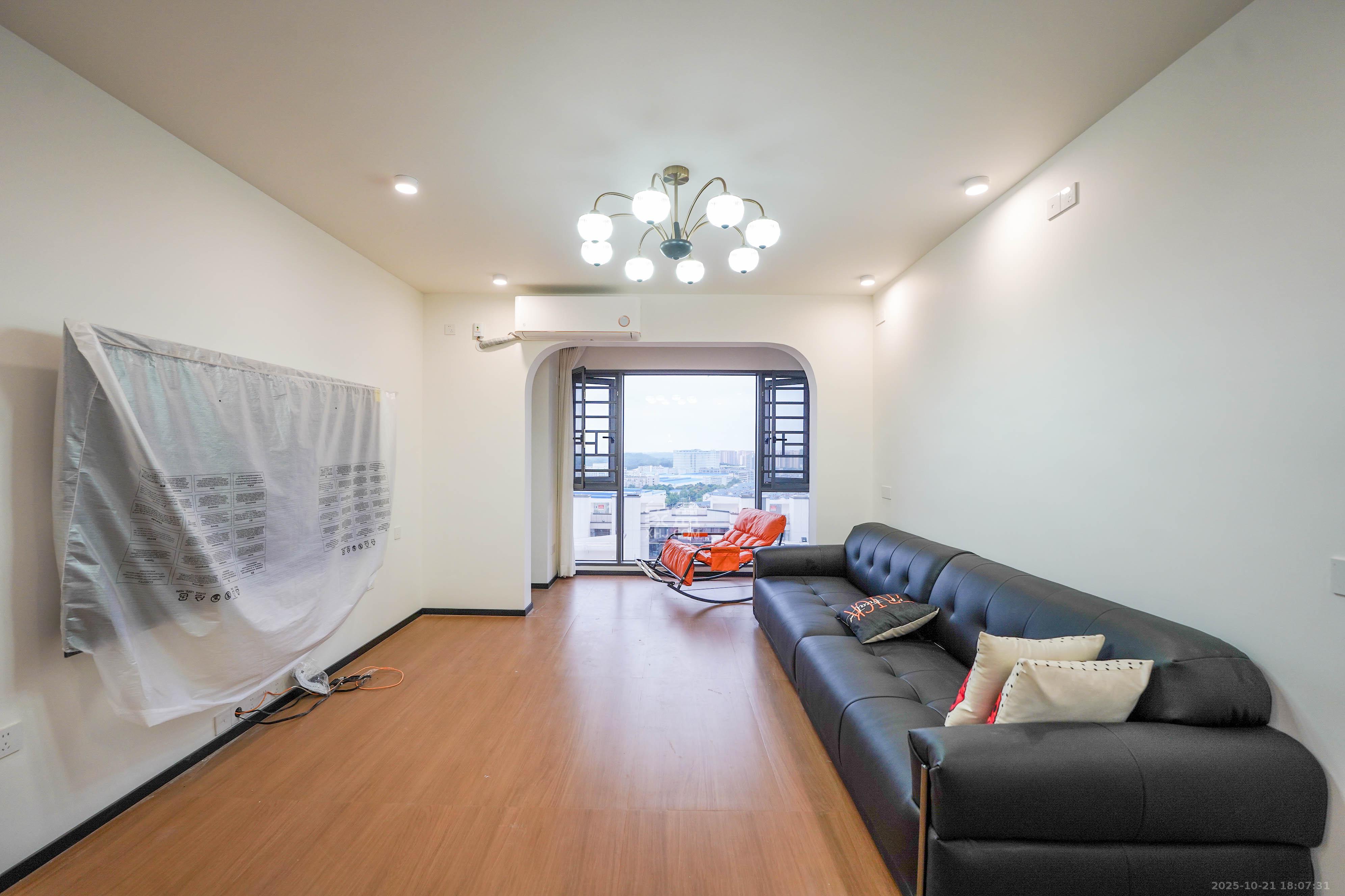 旭辉雨金广场  4室2厅2卫    130.0万 旭辉雨金广场  4室2厅2卫    130.0万