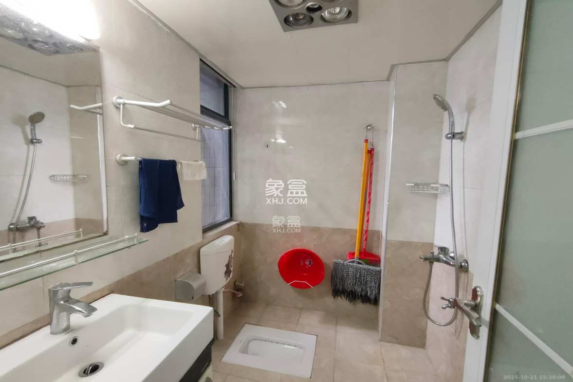 凯乐湘园  2室2厅1卫    2400.0元/月 凯乐湘园  2室2厅1卫    2400.0元/月室内图