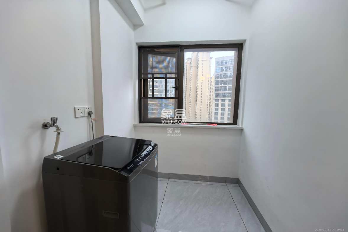 福晟钱隆国际(晟冉景苑)  1室0厅0卫    1600.0元/月 福晟钱隆国际(晟冉景苑)  1室0厅0卫    1600.0元/月室内图