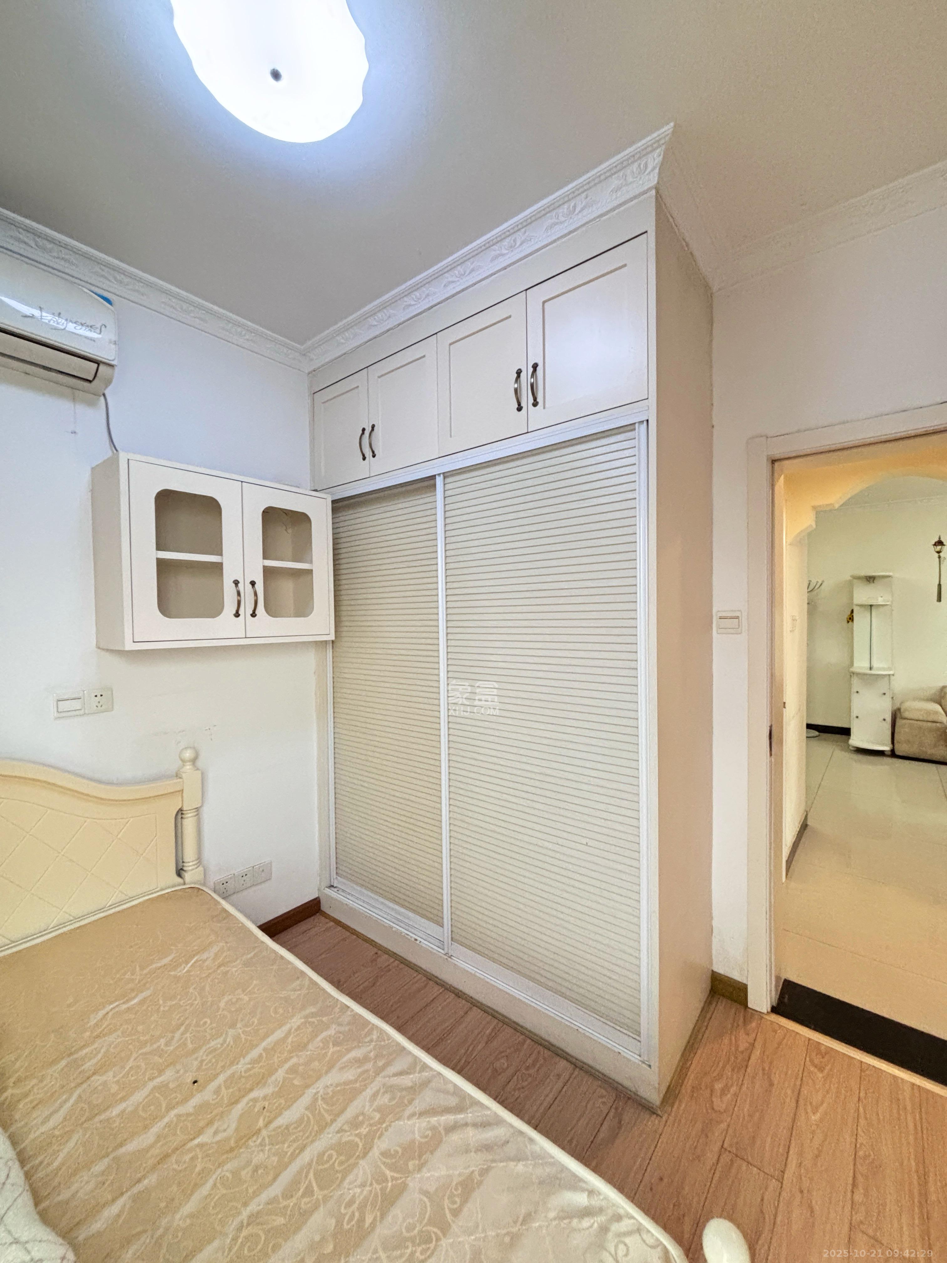 蓝山郡  2室2厅1卫    1850.0元/月室内图