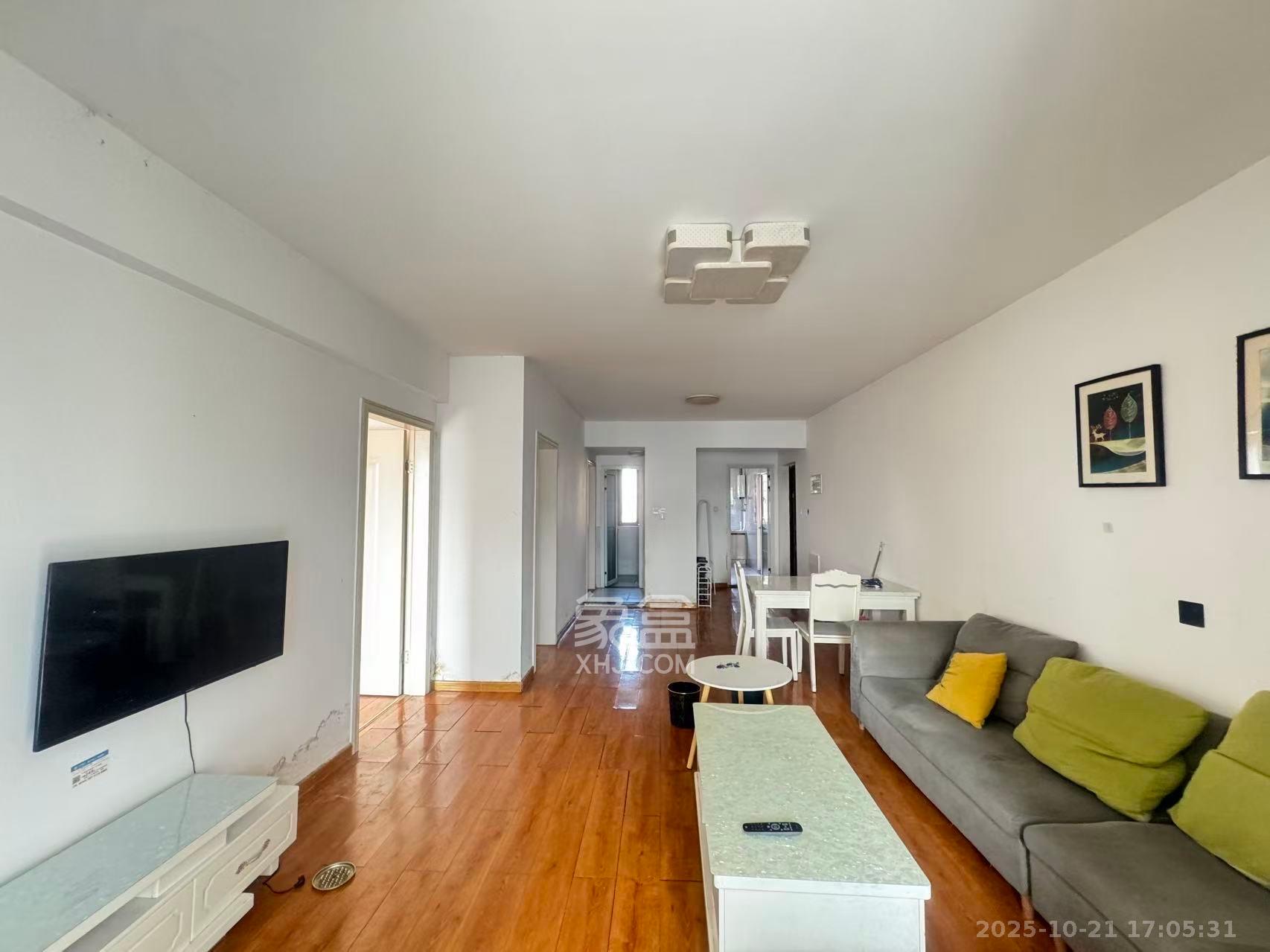 中欣楚天熙苑  3室2厅2卫    2500.0元/月 中欣楚天熙苑  3室2厅2卫    2500.0元/月室内图