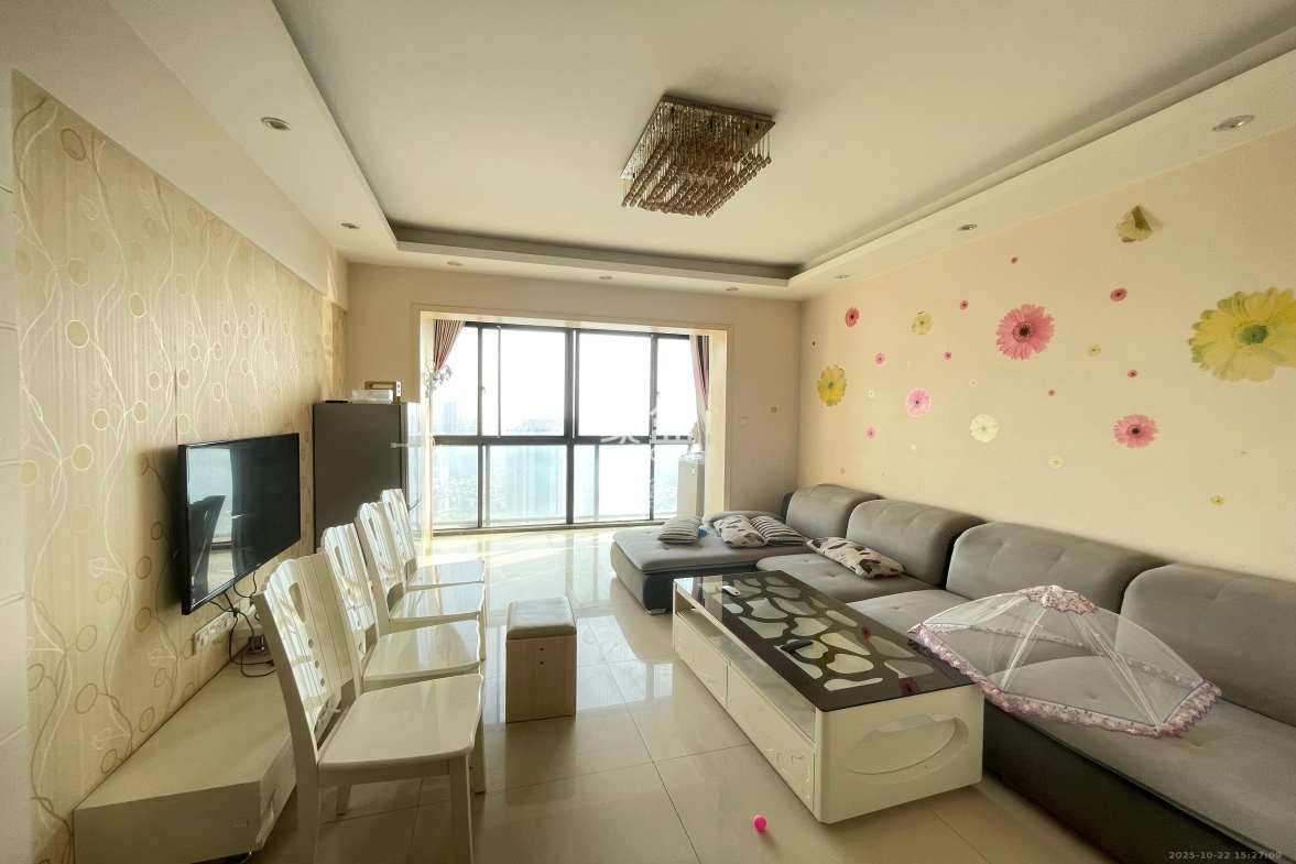 城南故事家园  2室2厅1卫    1900.0元/月 城南故事家园  2室2厅1卫    1900.0元/月室内图