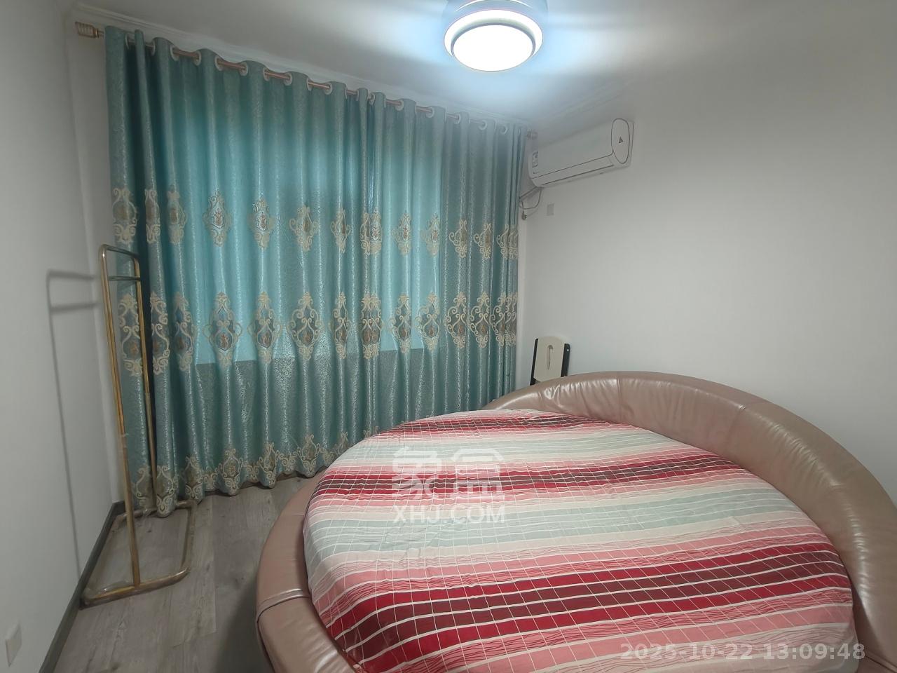 绿地香树花城  3室2厅1卫    1500.0元/月室内图