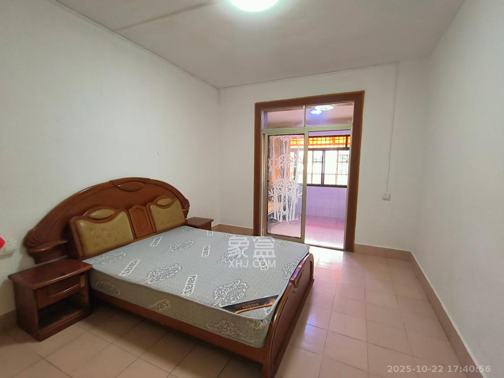 73分局(电信宿舍) 2室2厅1卫 1800.0元/月 73分局(电信宿舍) 2室2厅1卫 1800.0元/月室内图