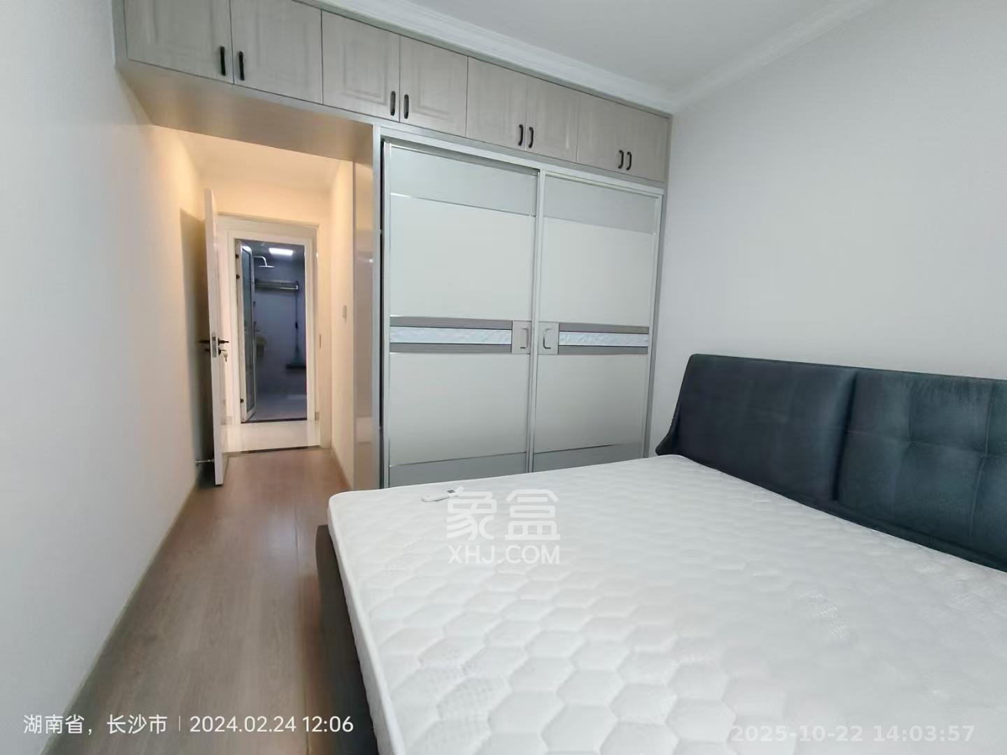 深业睿城  2室2厅1卫    2300.0元/月室内图