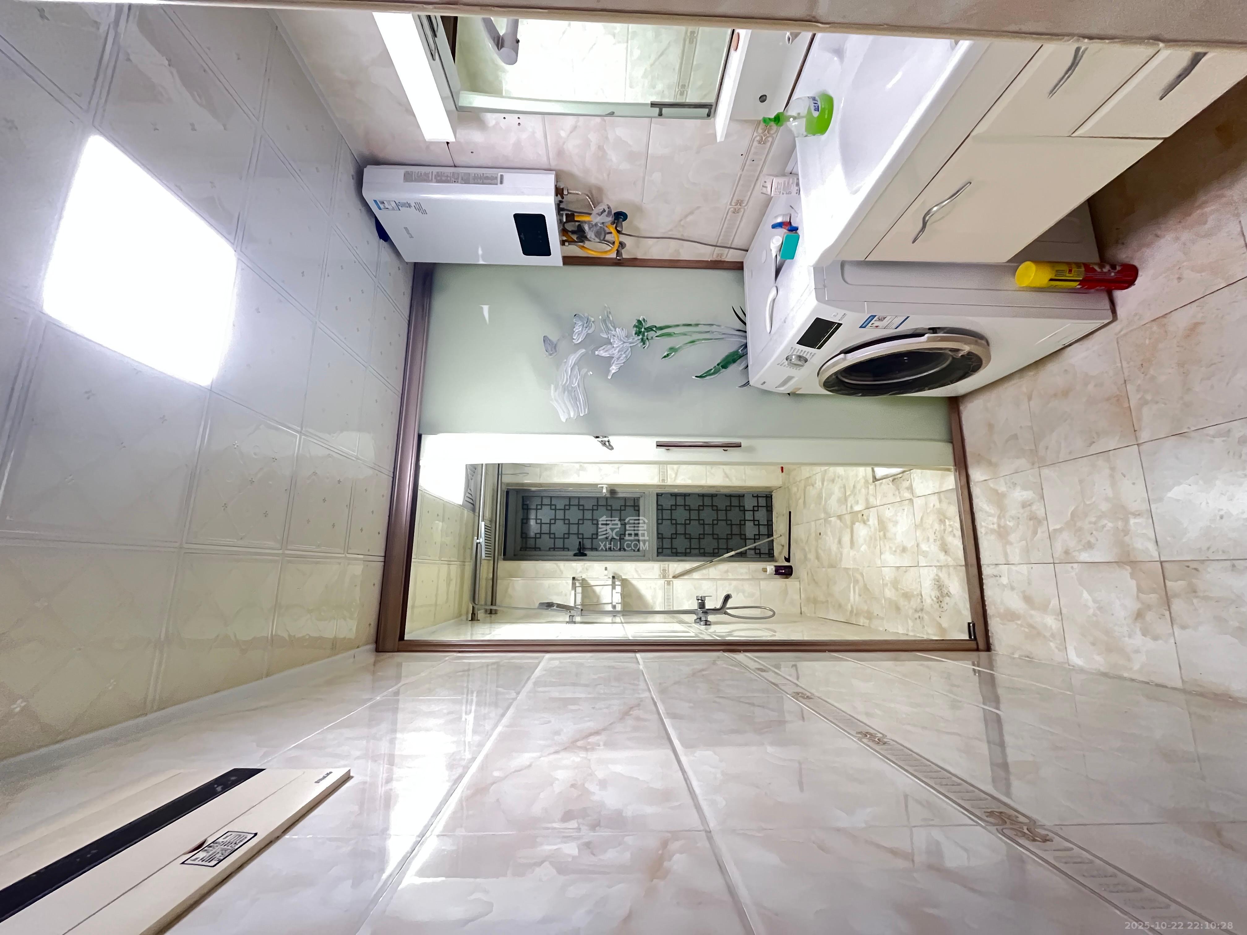 中交中央公园D2区  3室2厅2卫    2950.0元/月 中交中央公园D2区  3室2厅2卫    2950.0元/月室内图