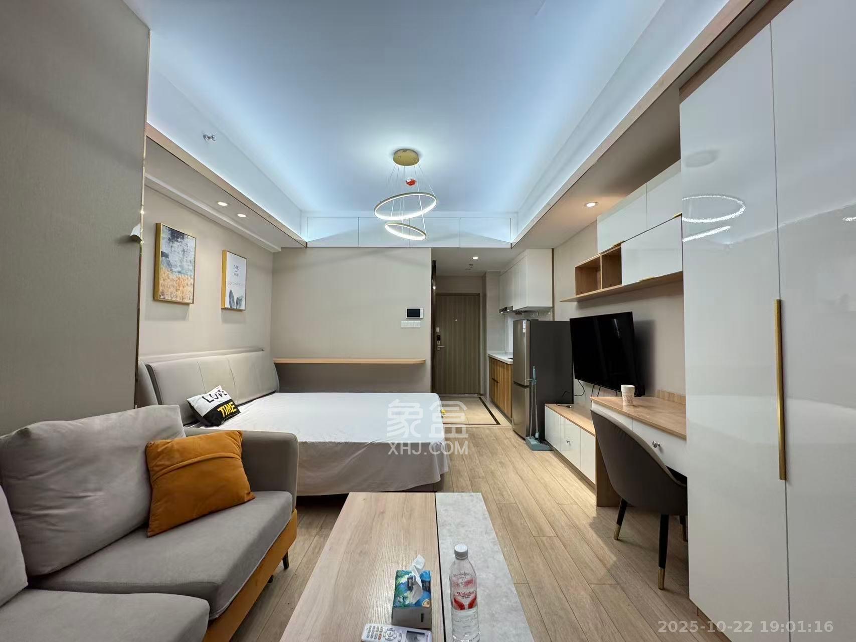 远洋外滩壹号 1室1厅1卫 2000.0元/月 远洋外滩壹号 1室1厅1卫 2000.0元/月室内图