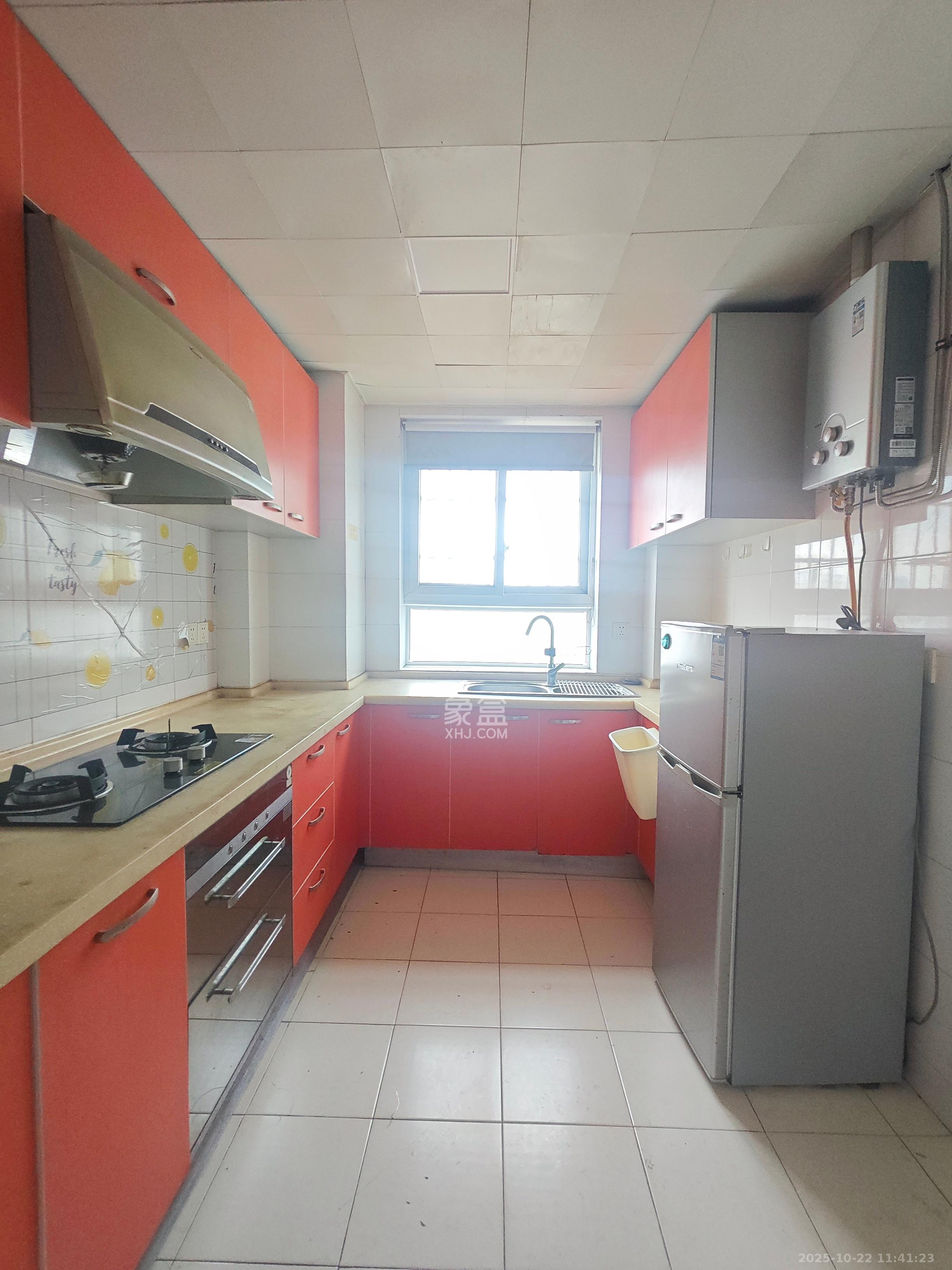 鸿景雅苑  2室2厅1卫    2650.0元/月 鸿景雅苑  2室2厅1卫    2650.0元/月室内图