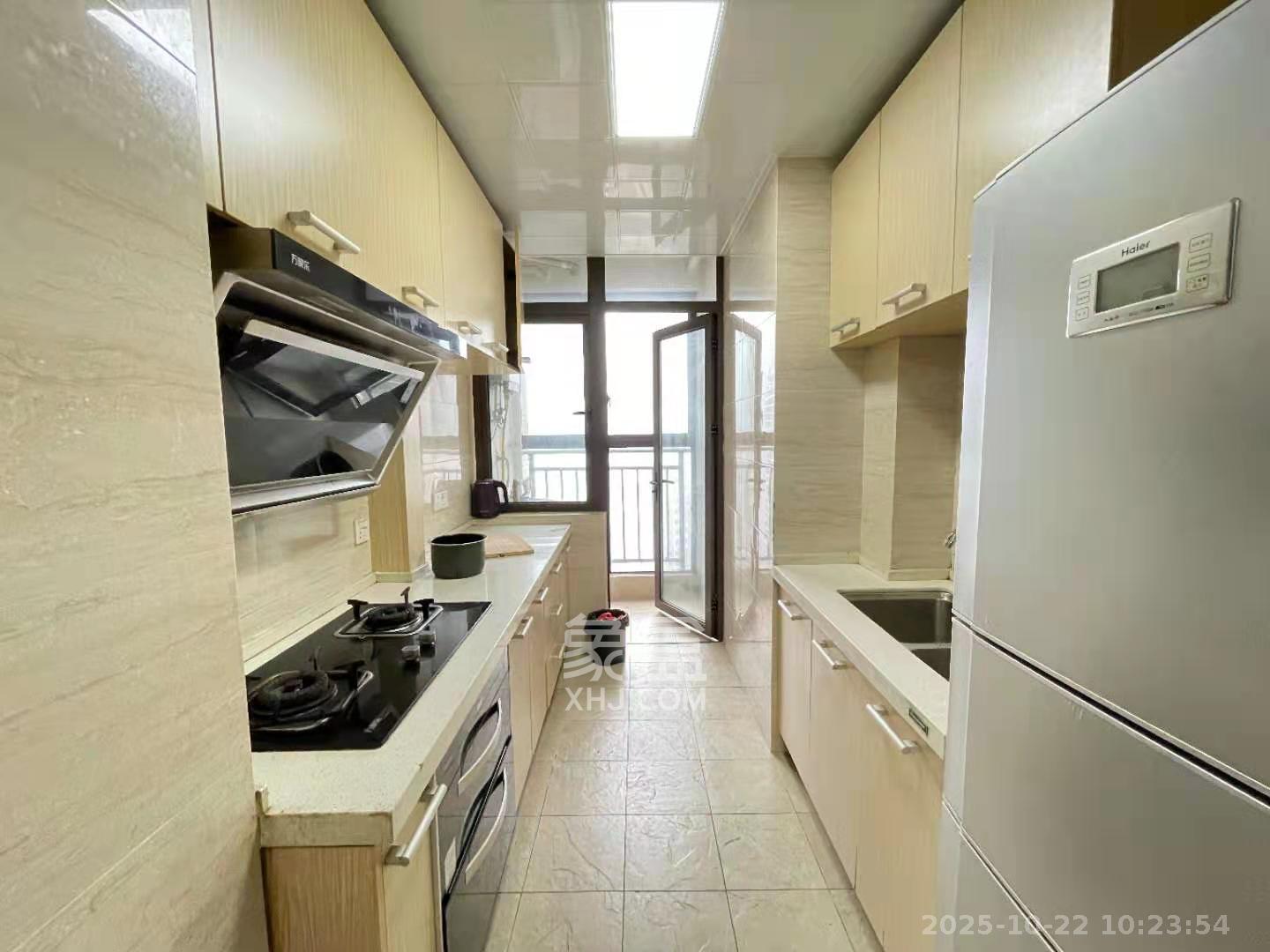 大鸿杰座  3室2厅1卫    2700.0元/月 大鸿杰座  3室2厅1卫    2700.0元/月室内图