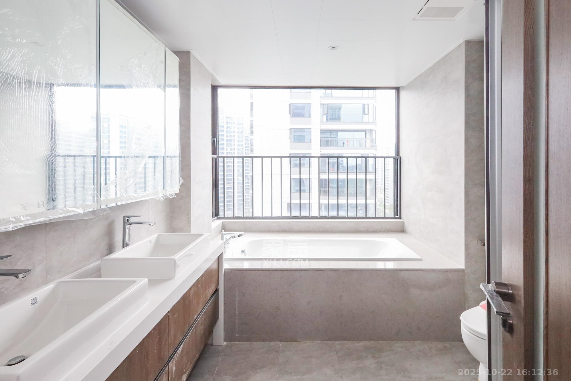 万科森林公园  4室2厅2卫    228.0万 万科森林公园  4室2厅2卫    228.0万卫生间