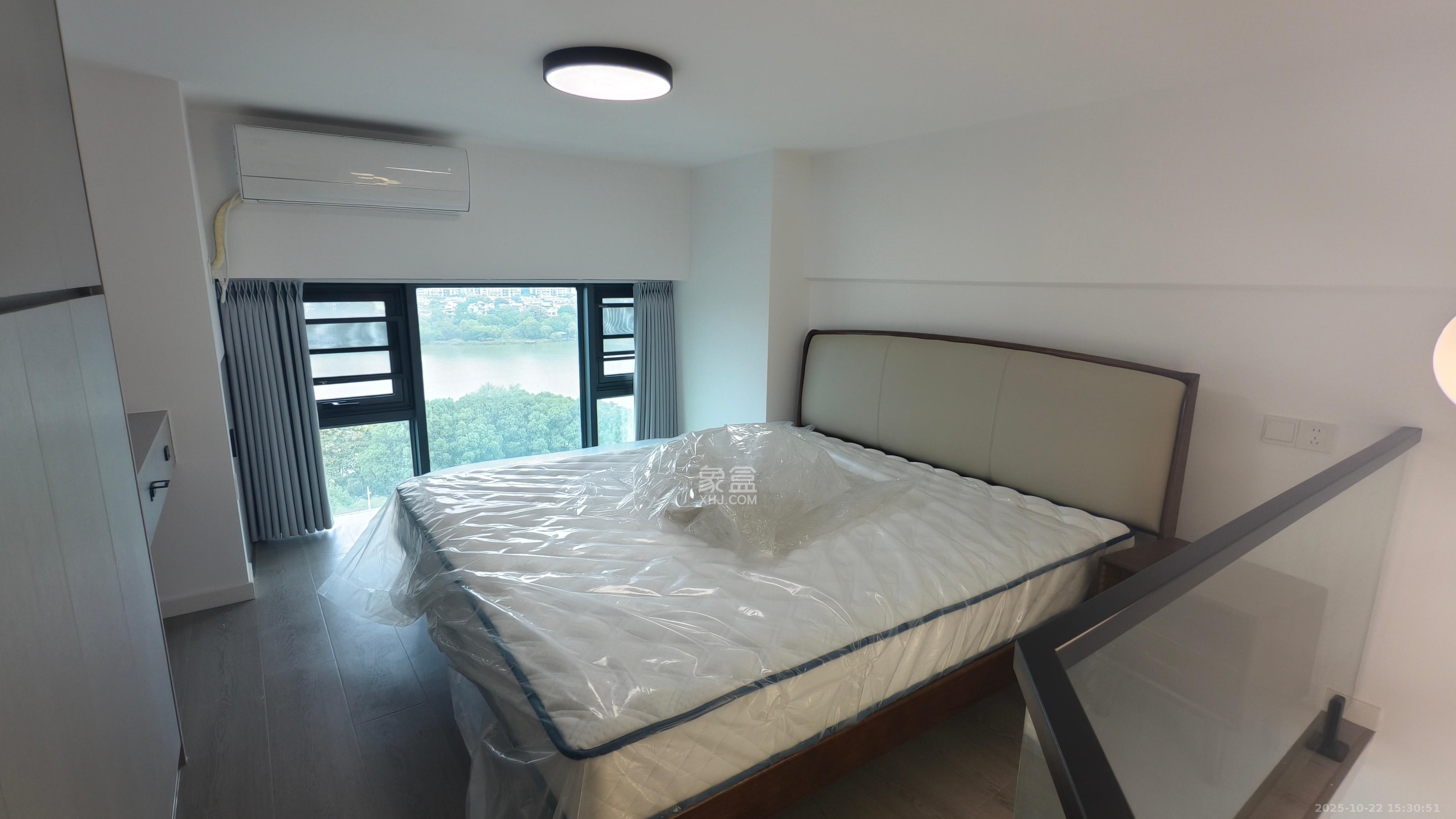 绿地V岛 1室1厅1卫 2400.0元/月 绿地V岛 1室1厅1卫 2400.0元/月室内图