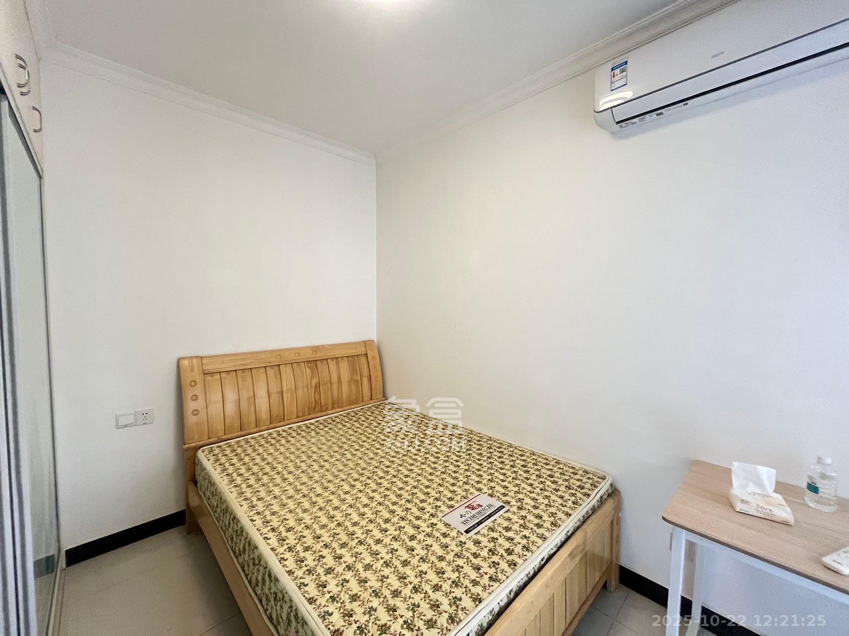 荣盛花语馨苑  2室2厅1卫    2200.0元/月室内图