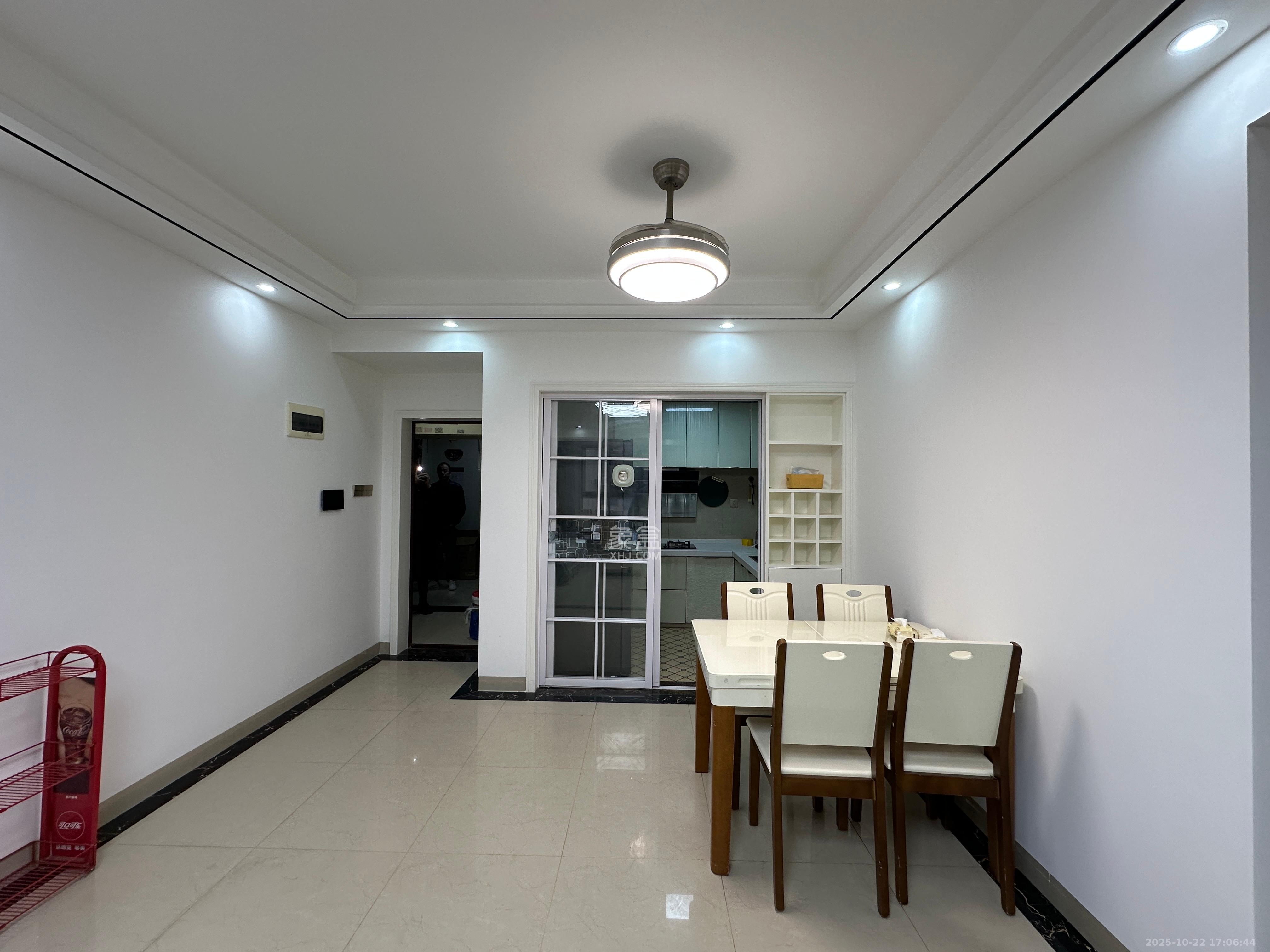 乐尚城 2室1厅1卫 2500.0元/月 乐尚城 2室1厅1卫 2500.0元/月室内图