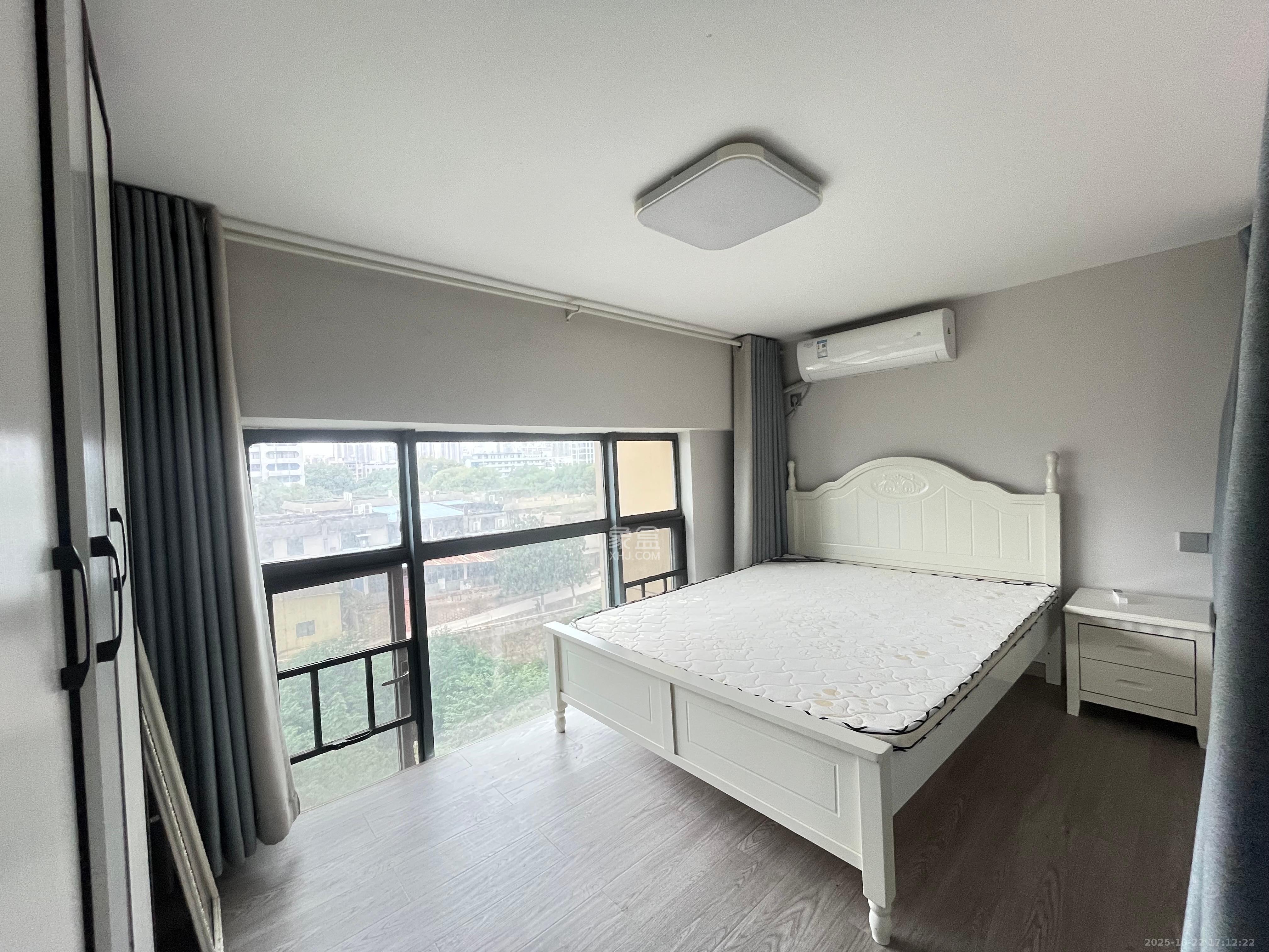 荣盛花语书苑  2室1厅1卫    2200.0元/月室内图