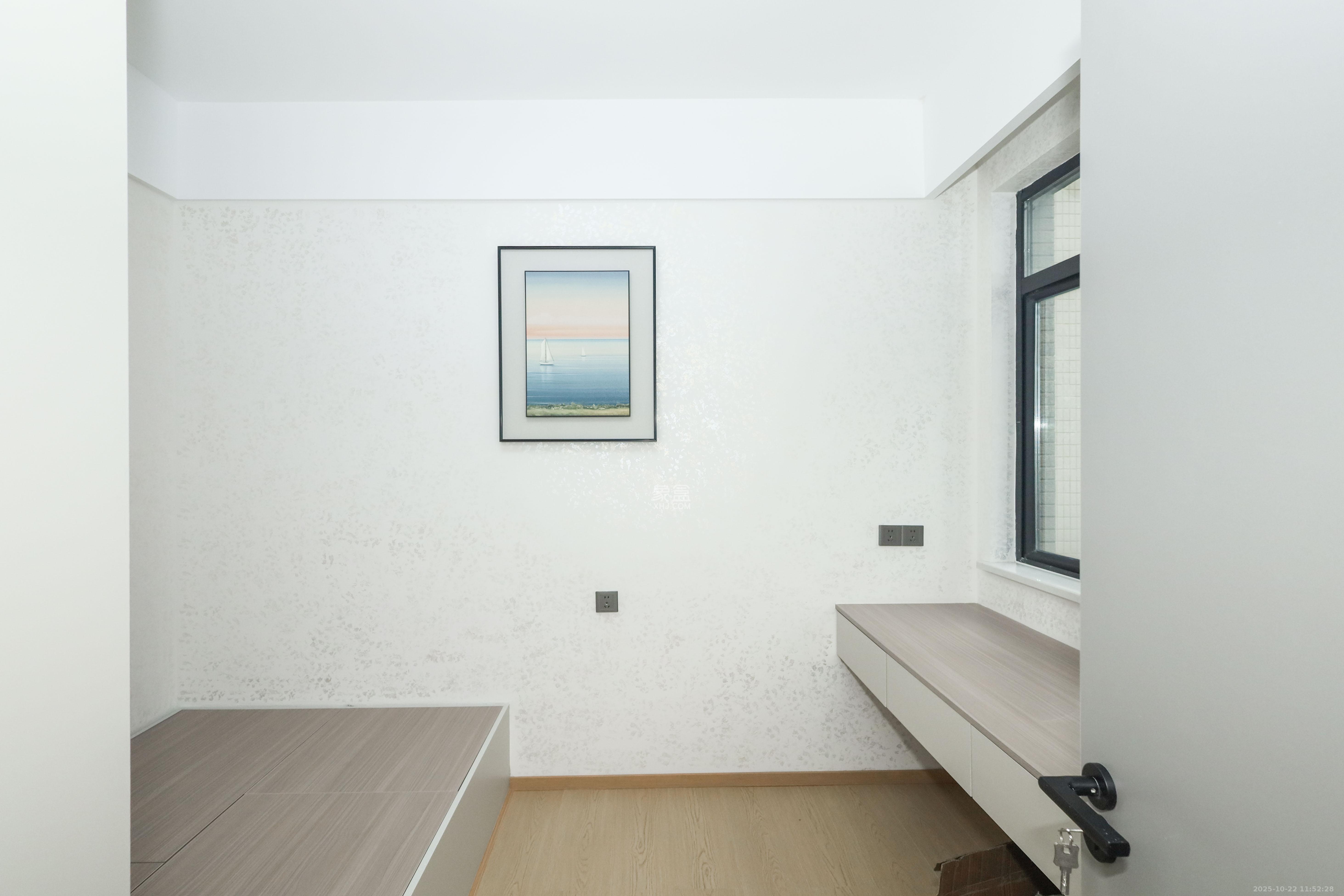 天元涉外景园C区  3室2厅2卫    105.8万卧室