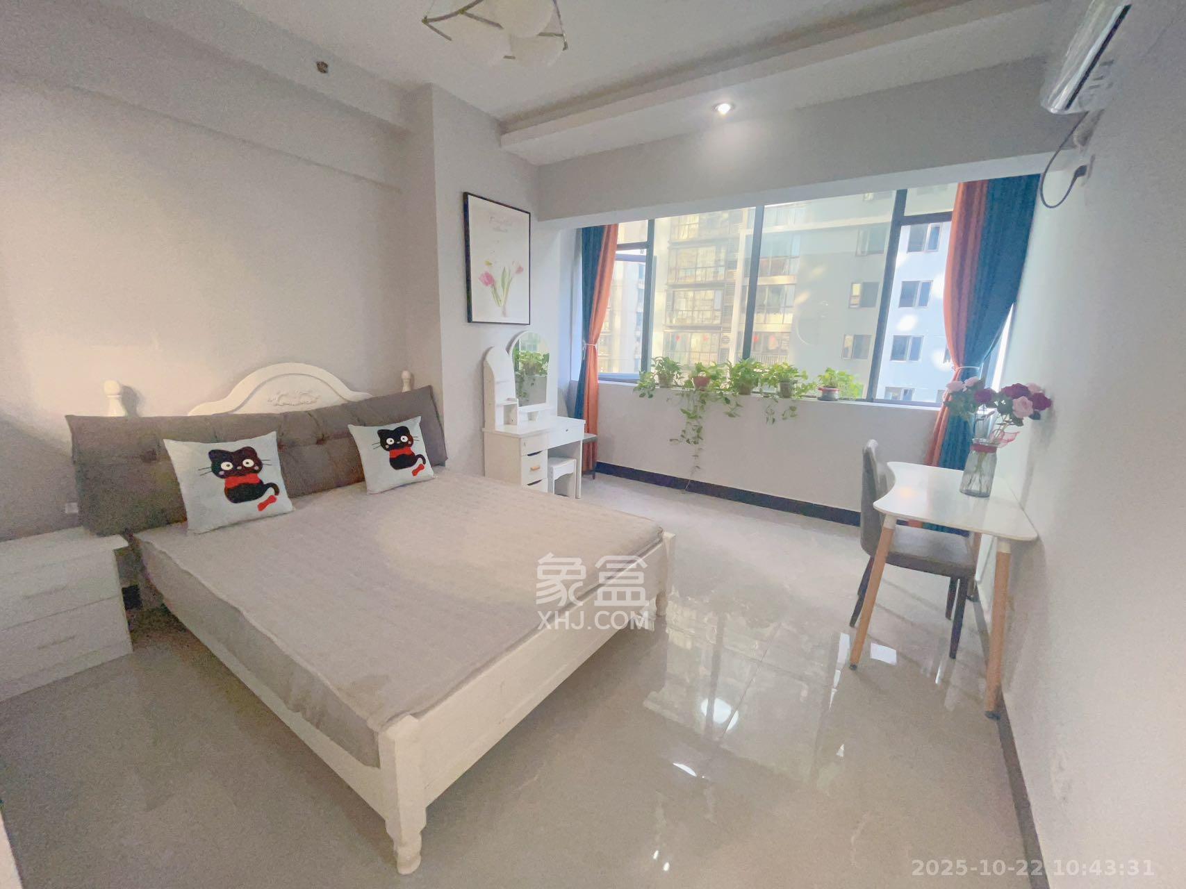 湘域中央  1室1厅1卫    1800.0元/月室内图